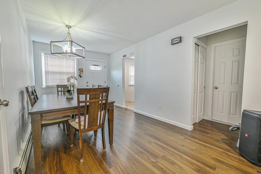 42 Springwood Drive, North Babylon, NY 11703