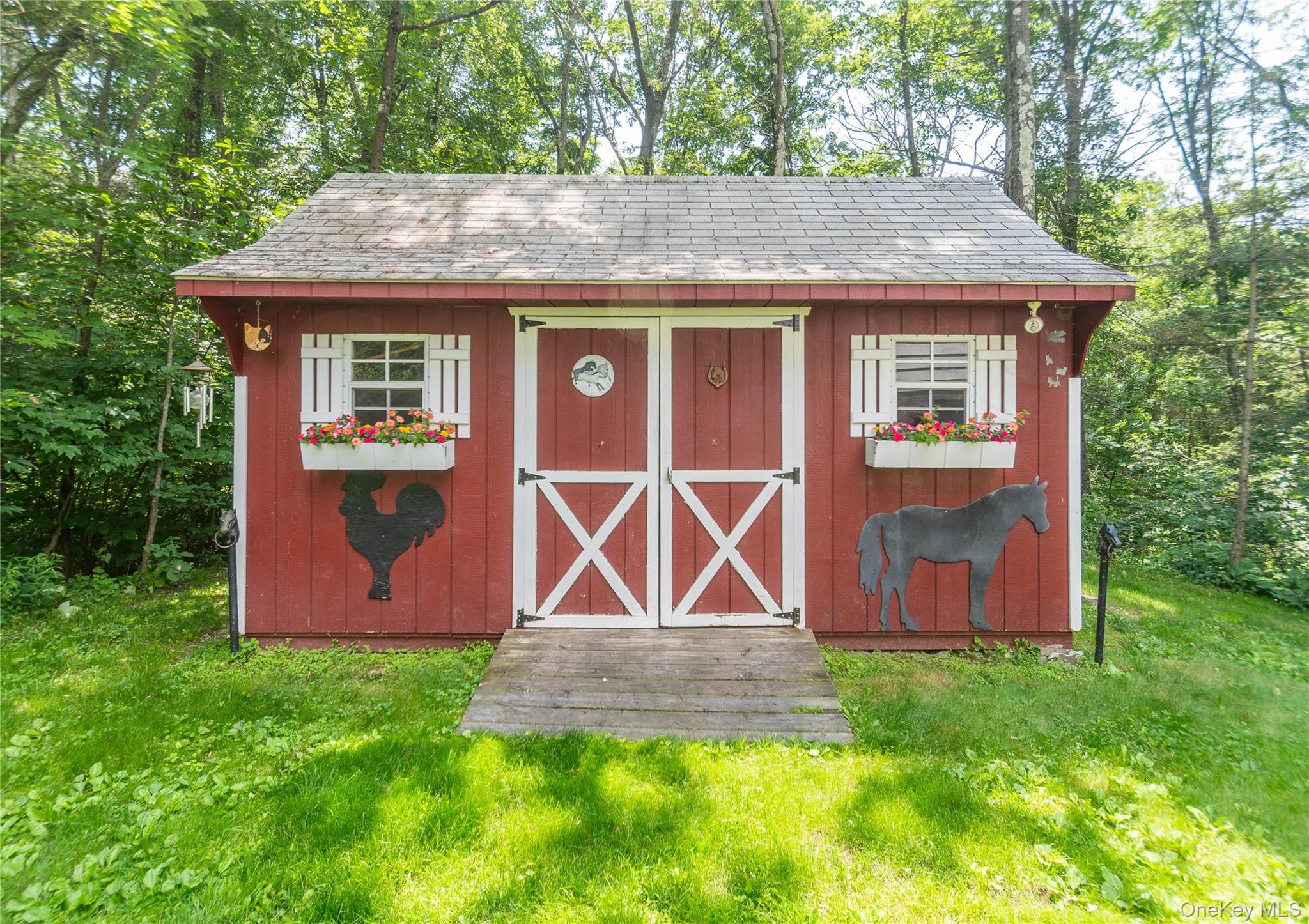 89 Birch Drive, Pleasant Valley, NY 12569