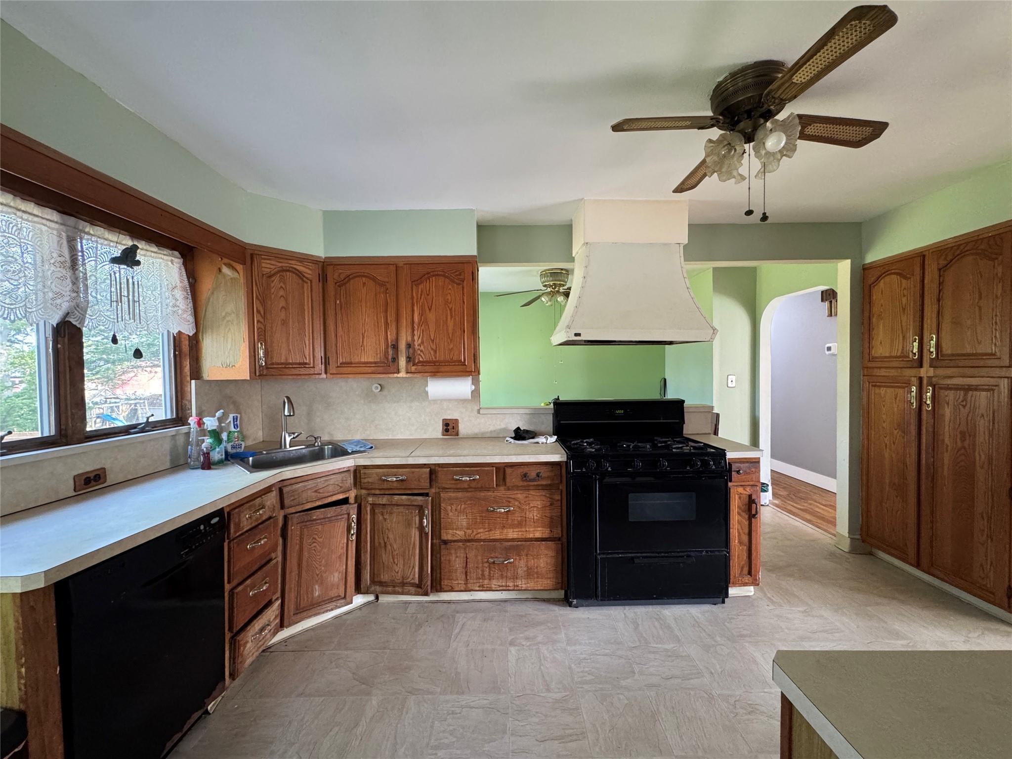 71 Harvest Lane, West Islip, NY 11795