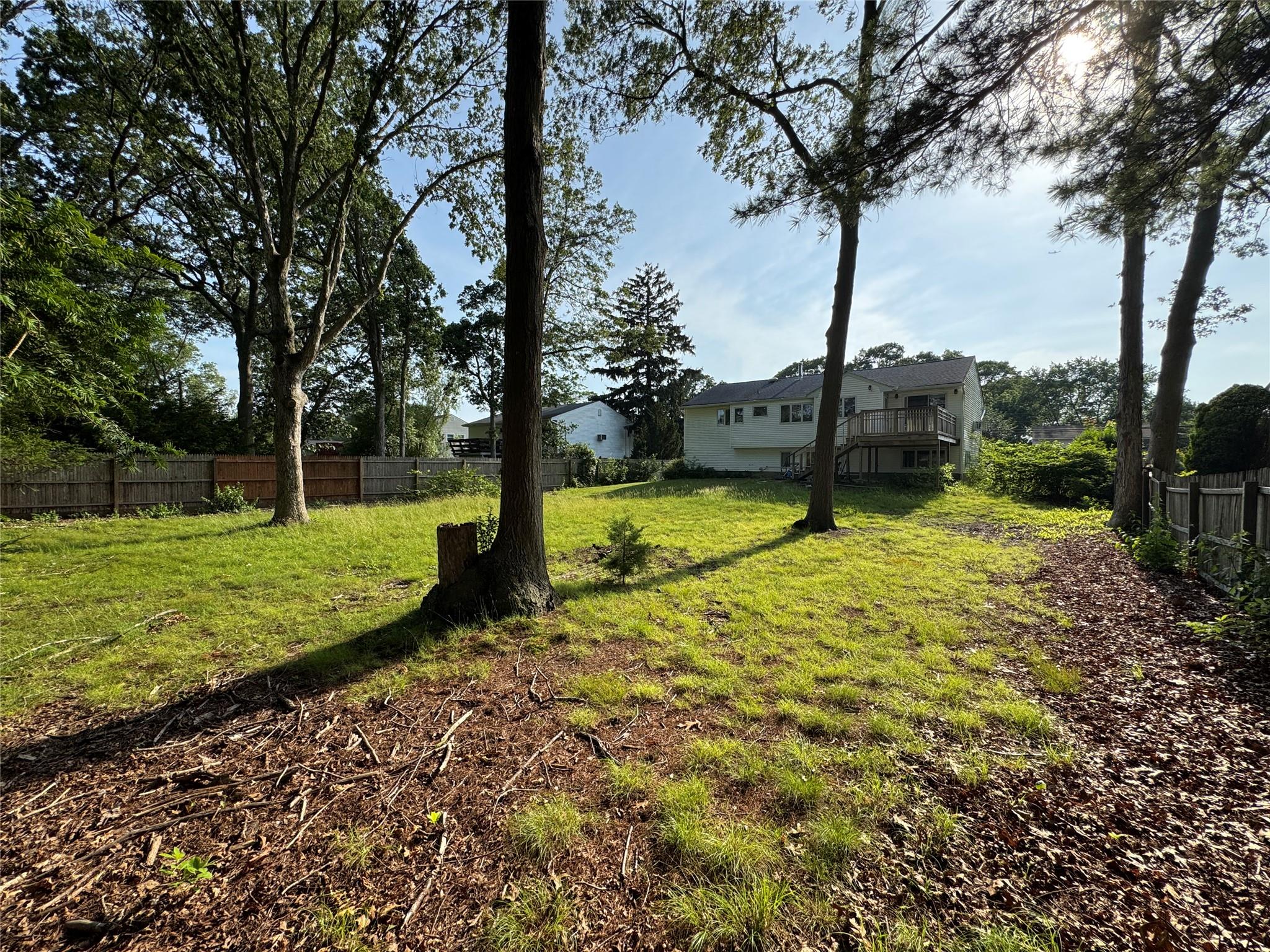 71 Harvest Lane, West Islip, NY 11795