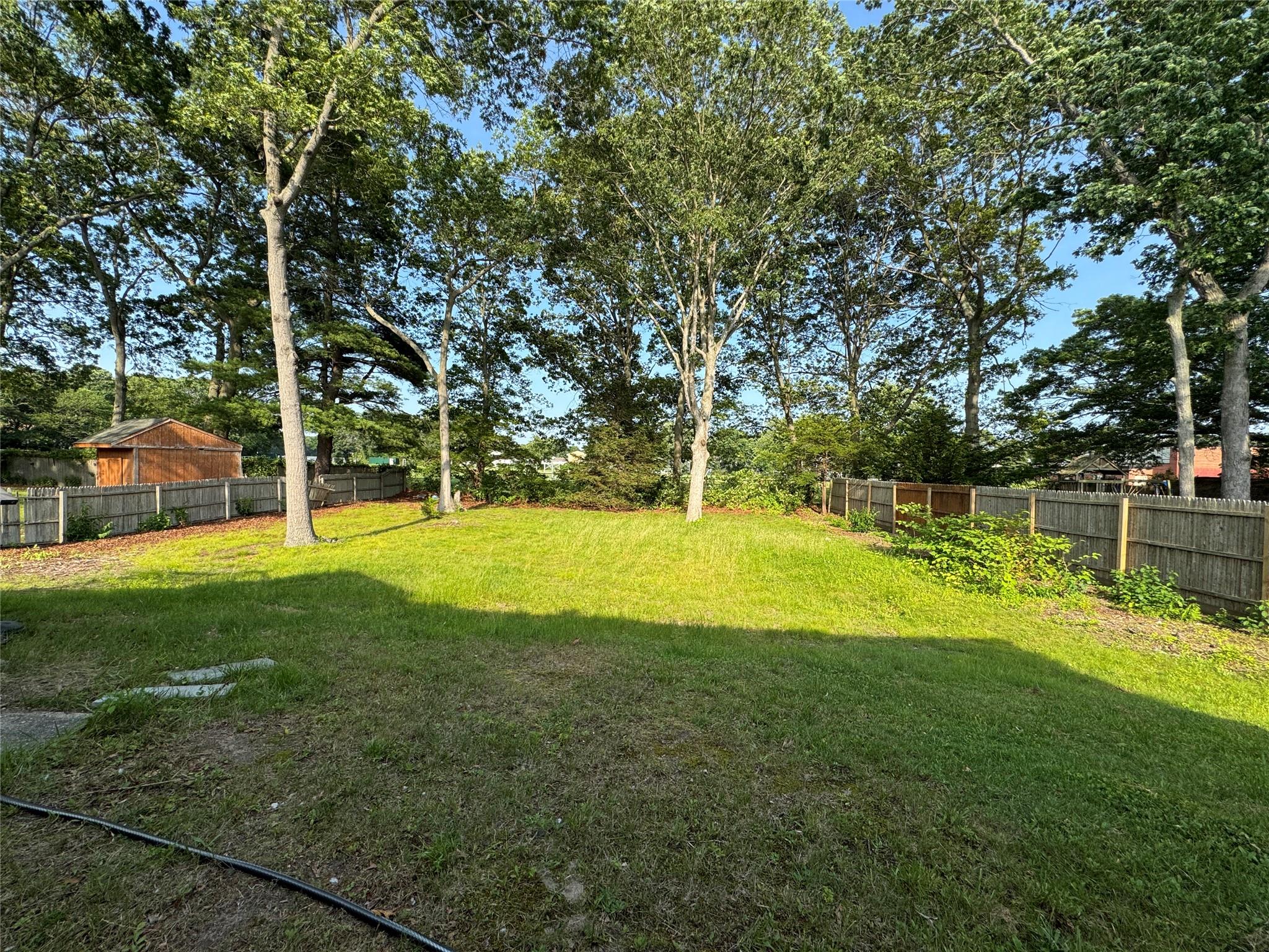 71 Harvest Lane, West Islip, NY 11795