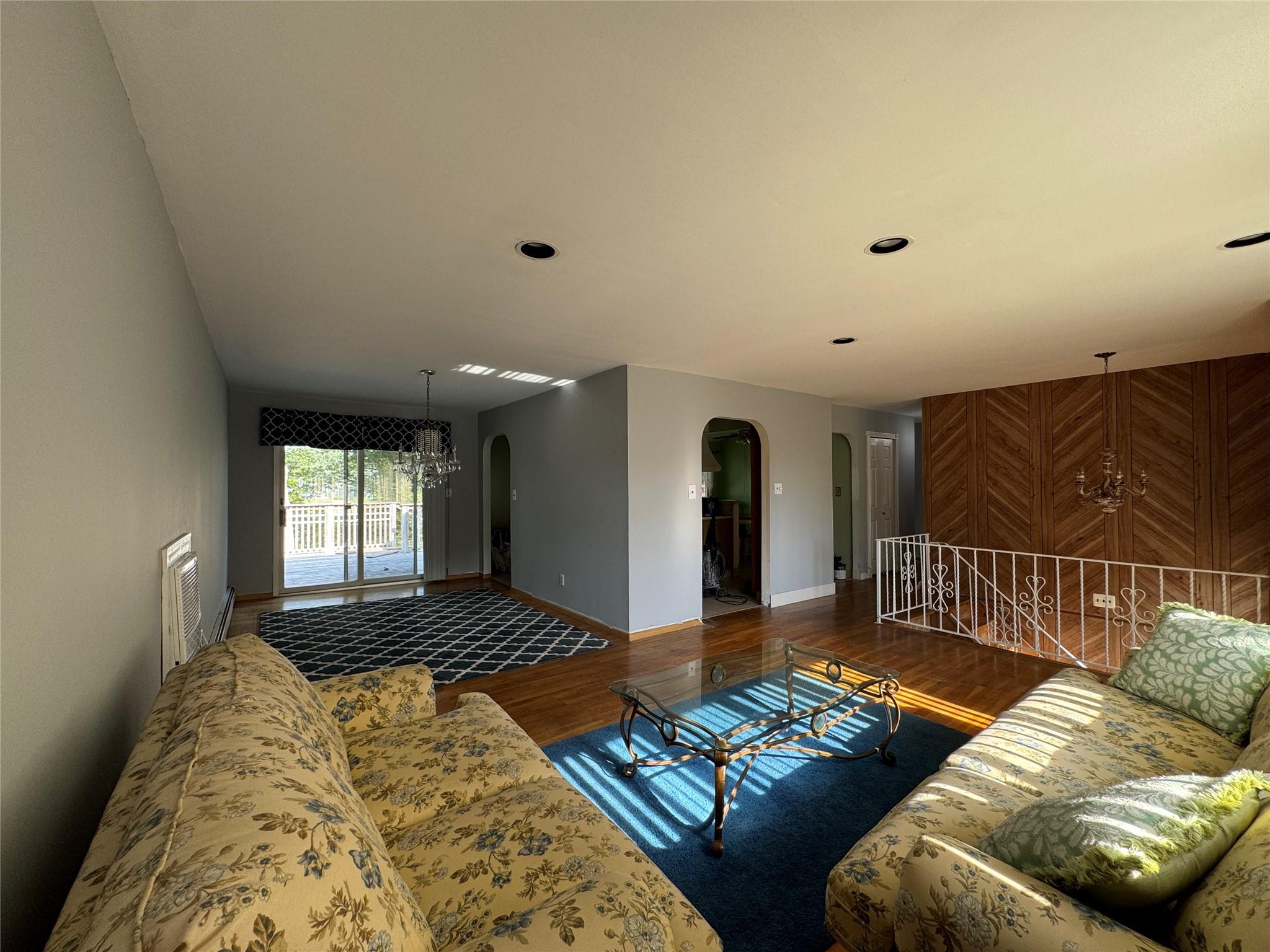 71 Harvest Lane, West Islip, NY 11795