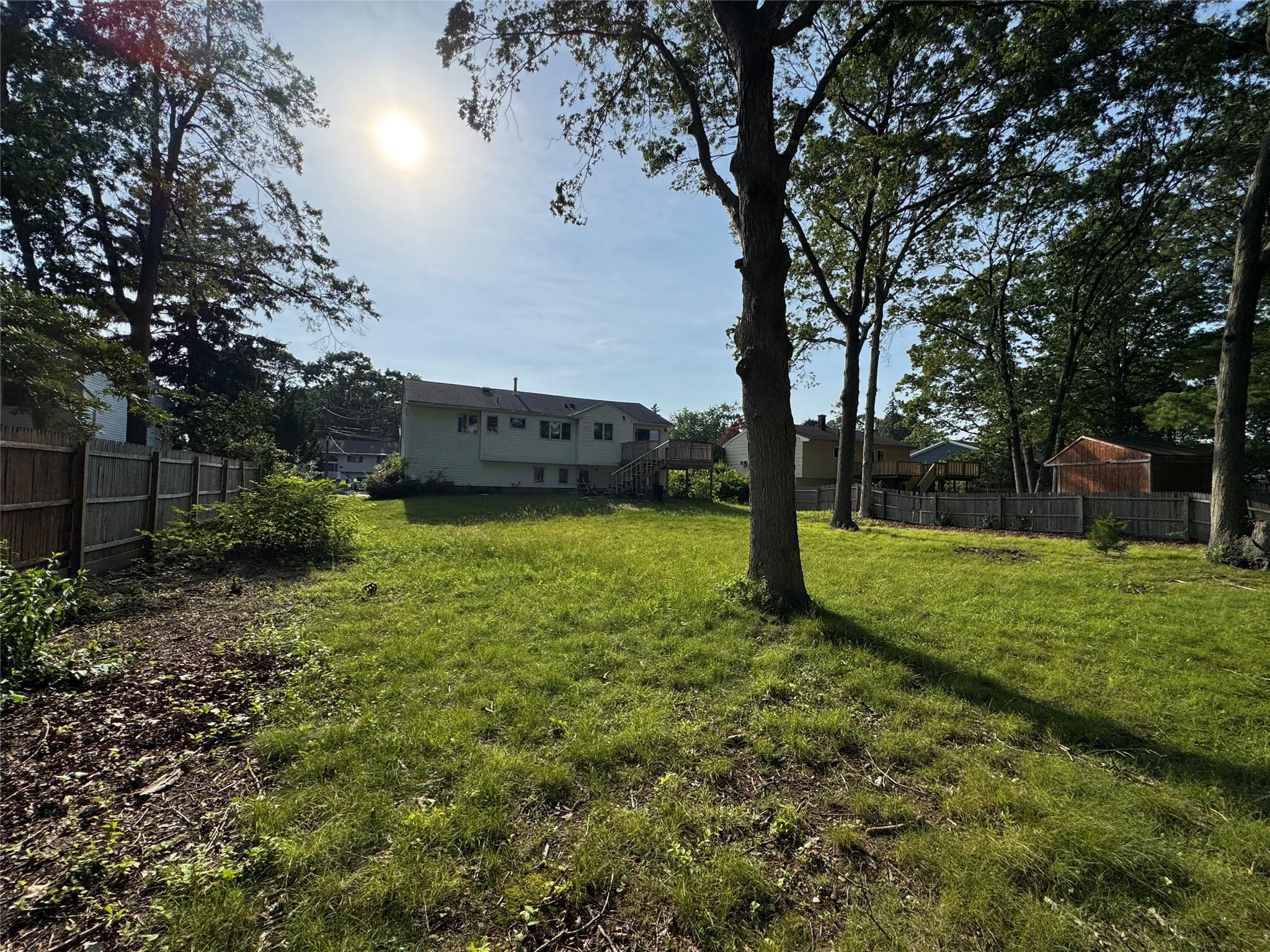 71 Harvest Lane, West Islip, NY 11795