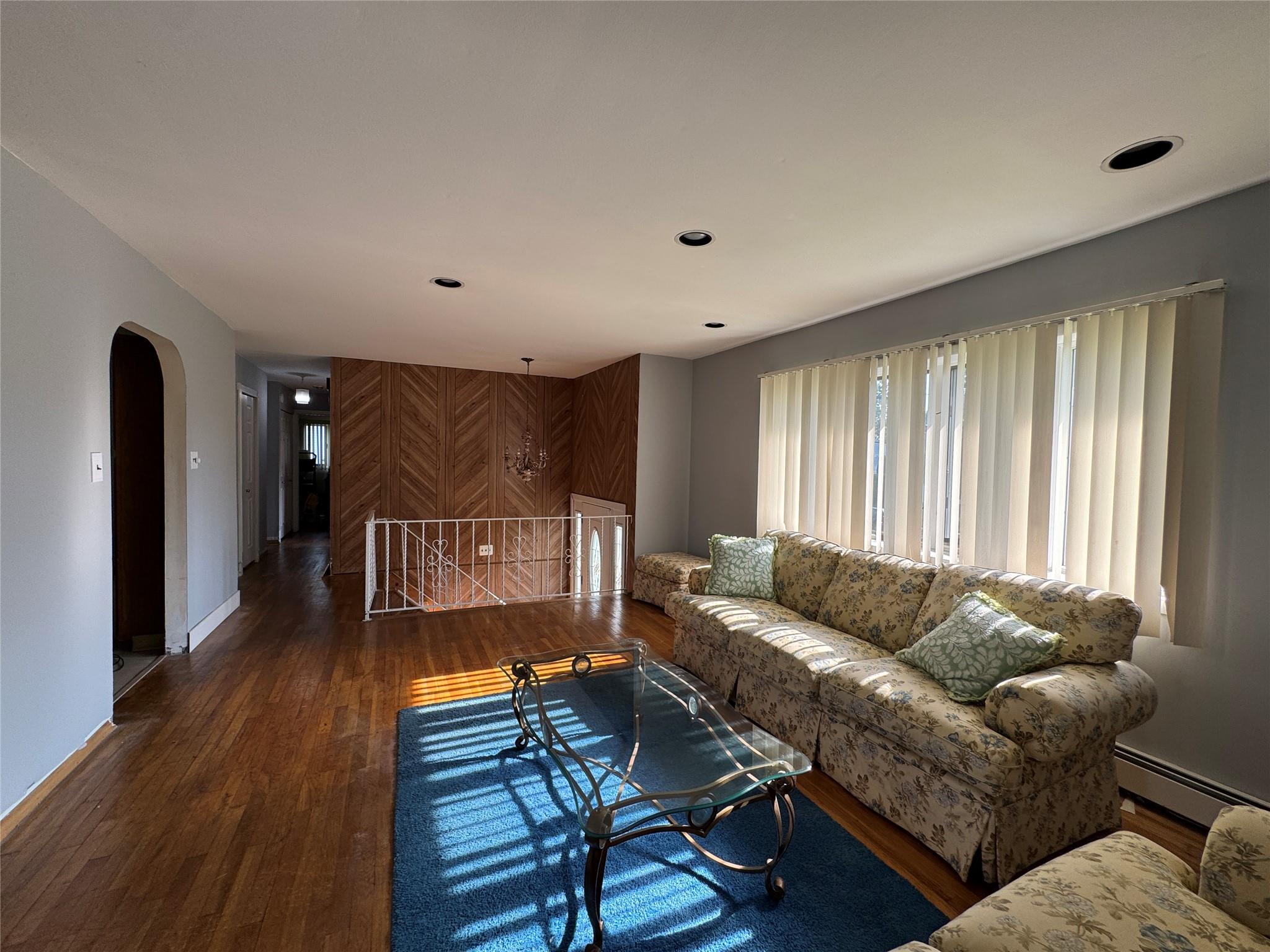 71 Harvest Lane, West Islip, NY 11795