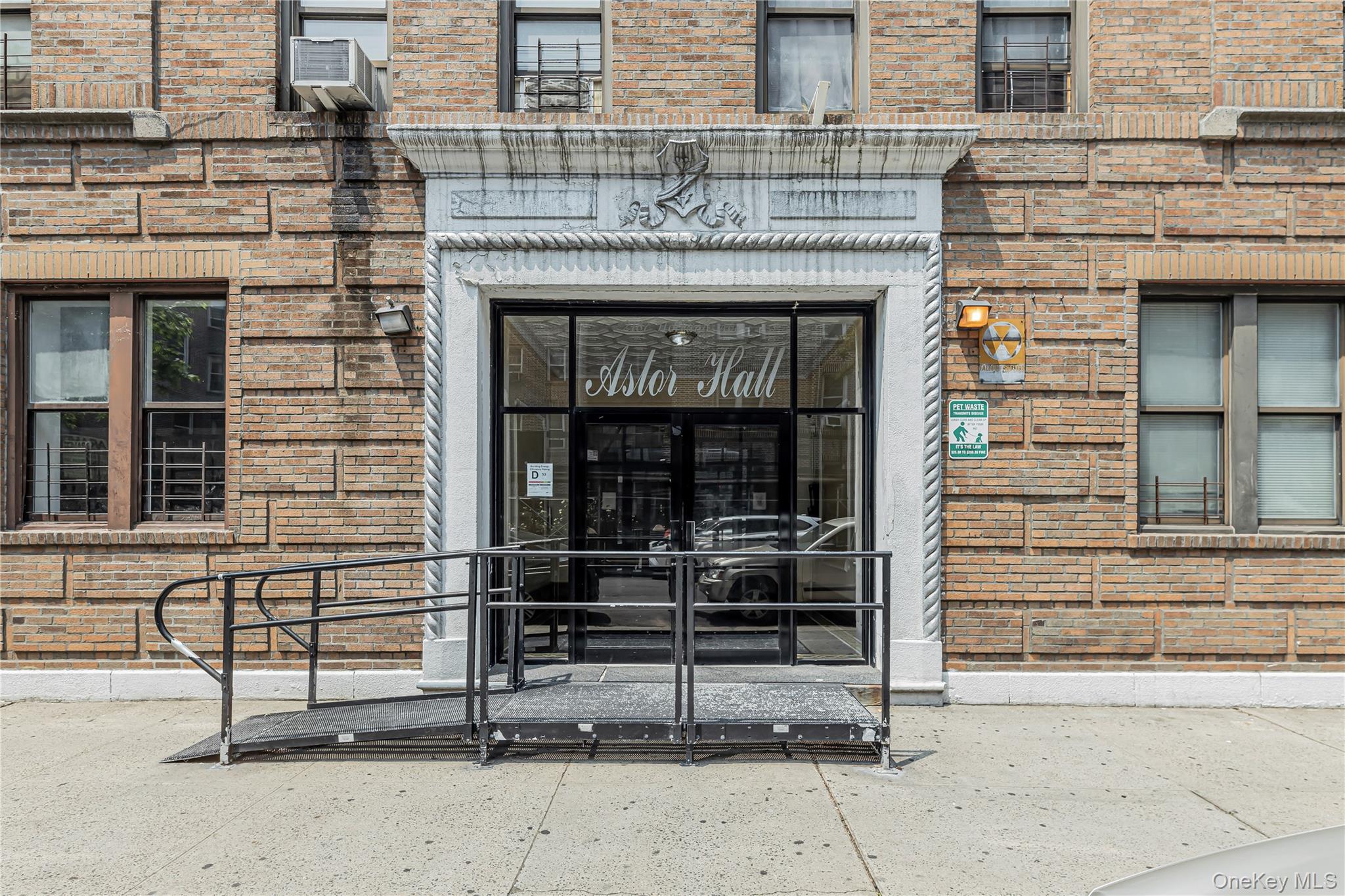 2187 Holland Avenue # 2J, Bronx, NY 10462
