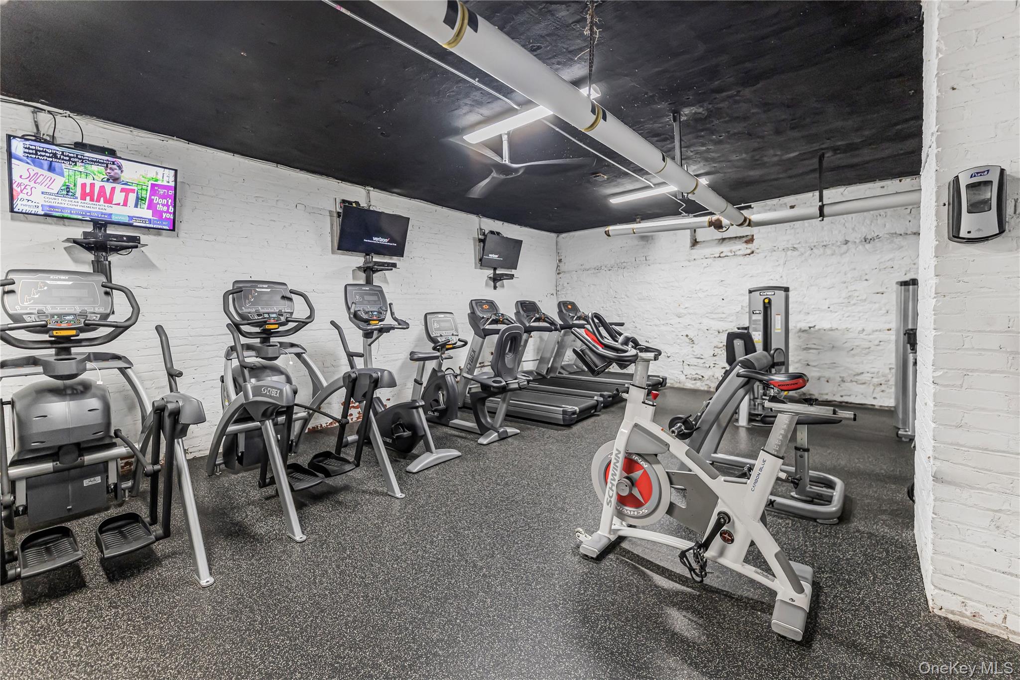 2187 Holland Avenue # 2J, Bronx, NY 10462