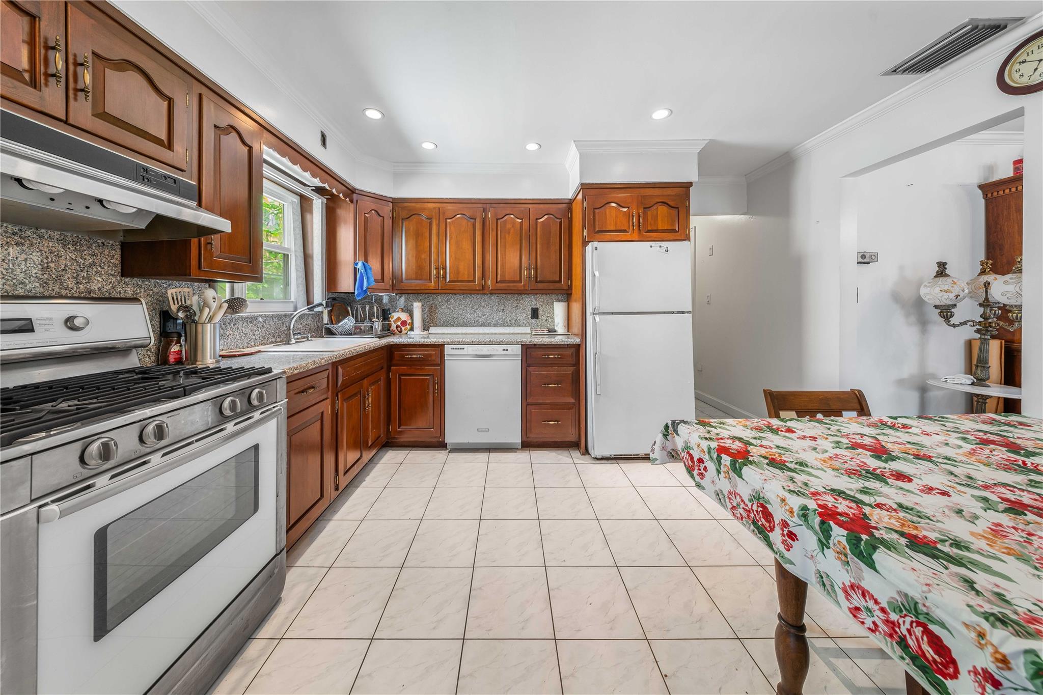 141-37 11 Avenue, Whitestone, NY 11357