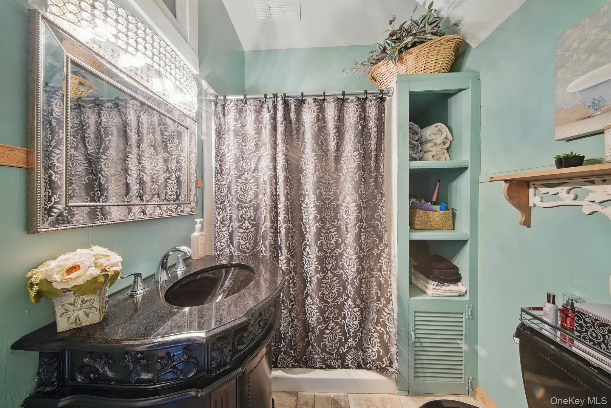 482 Scotchtown Avenue, Middletown, NY 10941