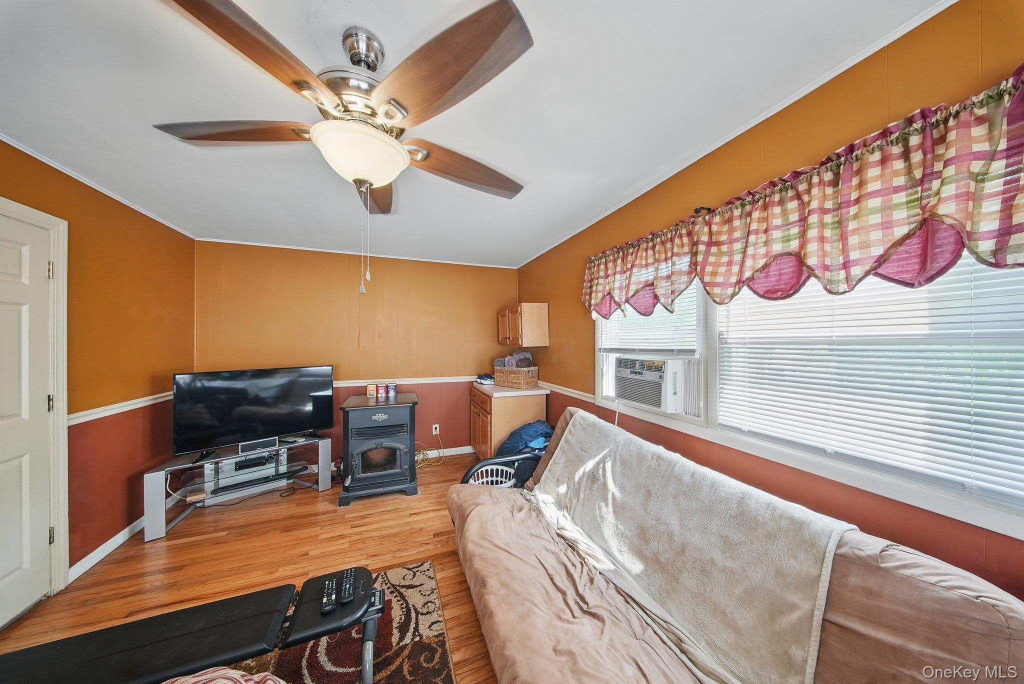 482 Scotchtown Avenue, Middletown, NY 10941