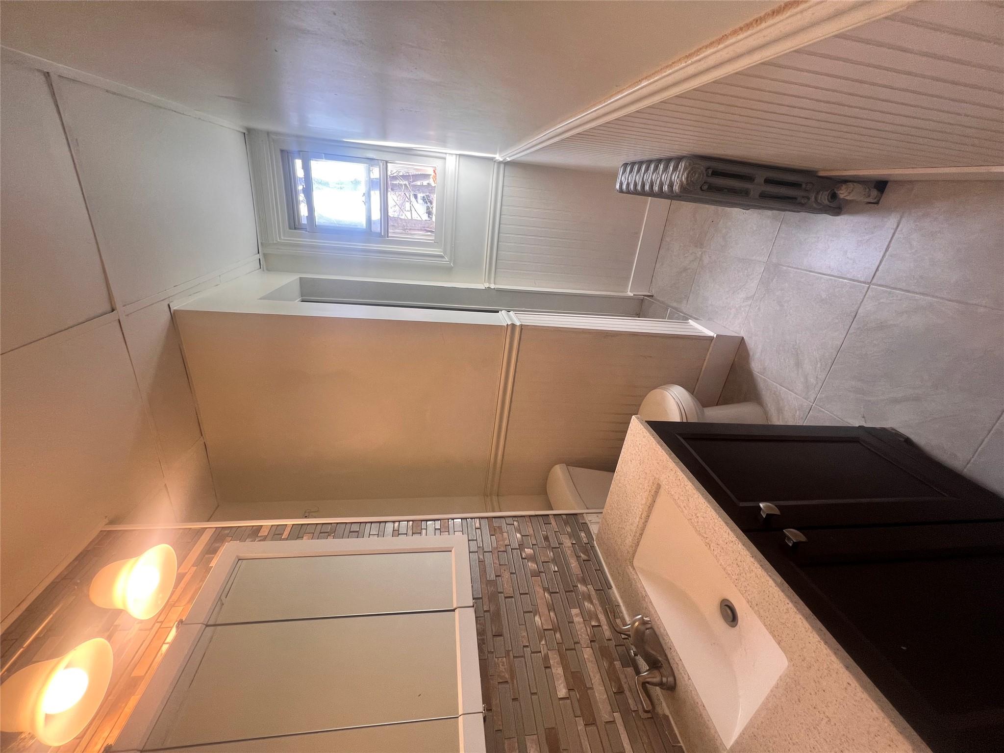 27 Hooker Avenue, Poughkeepsie, NY 12601