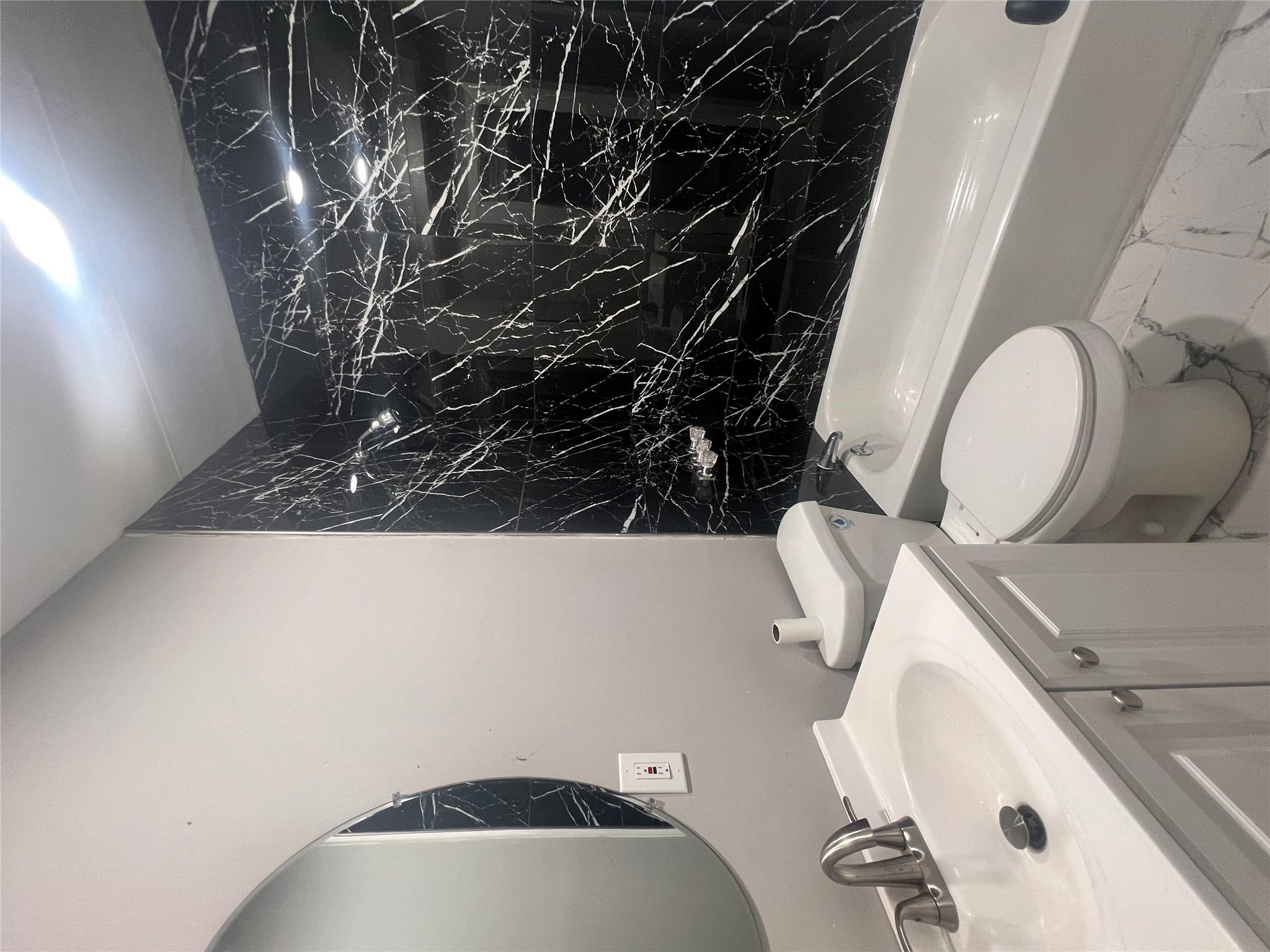 27 Hooker Avenue, Poughkeepsie, NY 12601