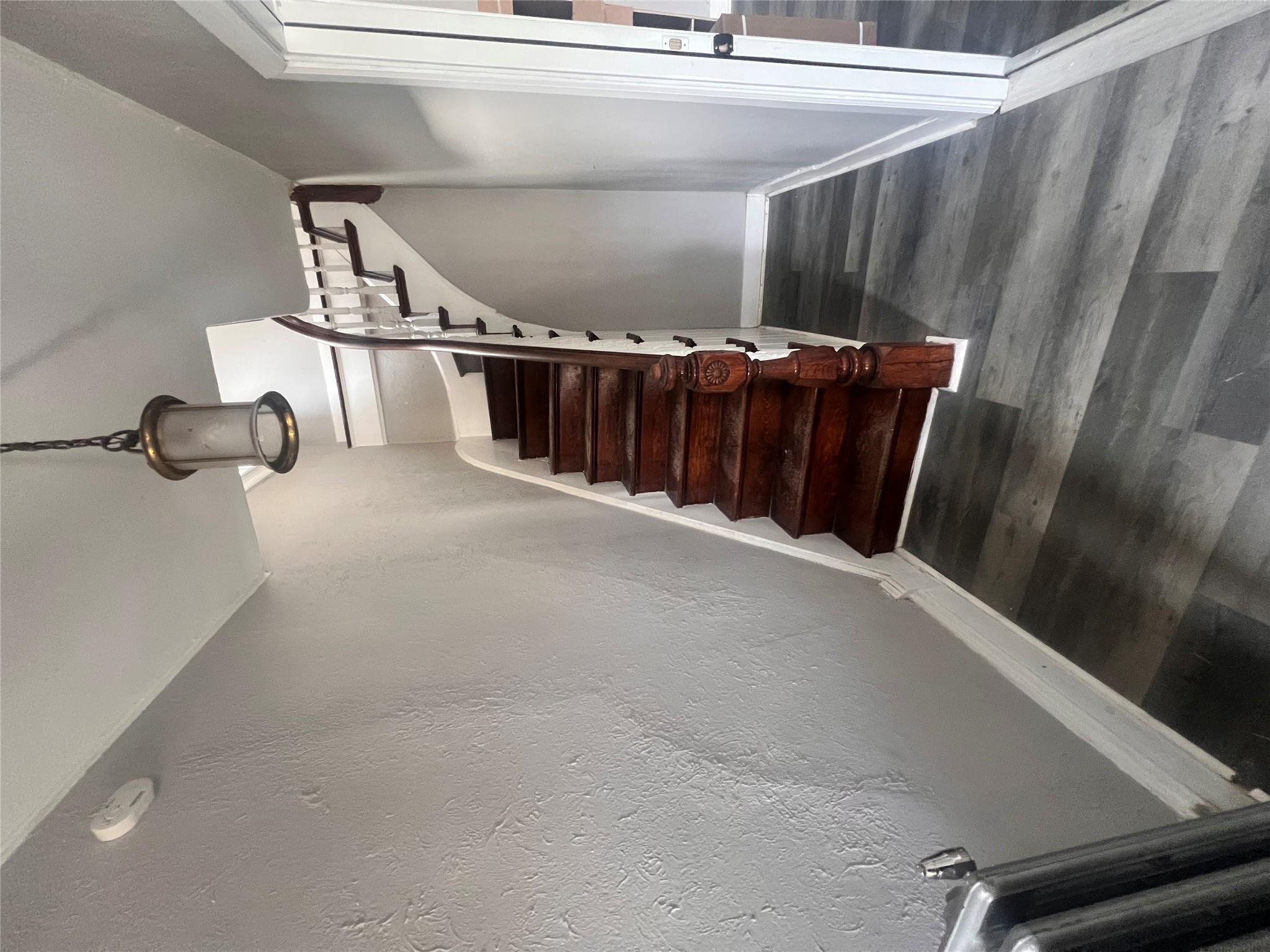 27 Hooker Avenue, Poughkeepsie, NY 12601