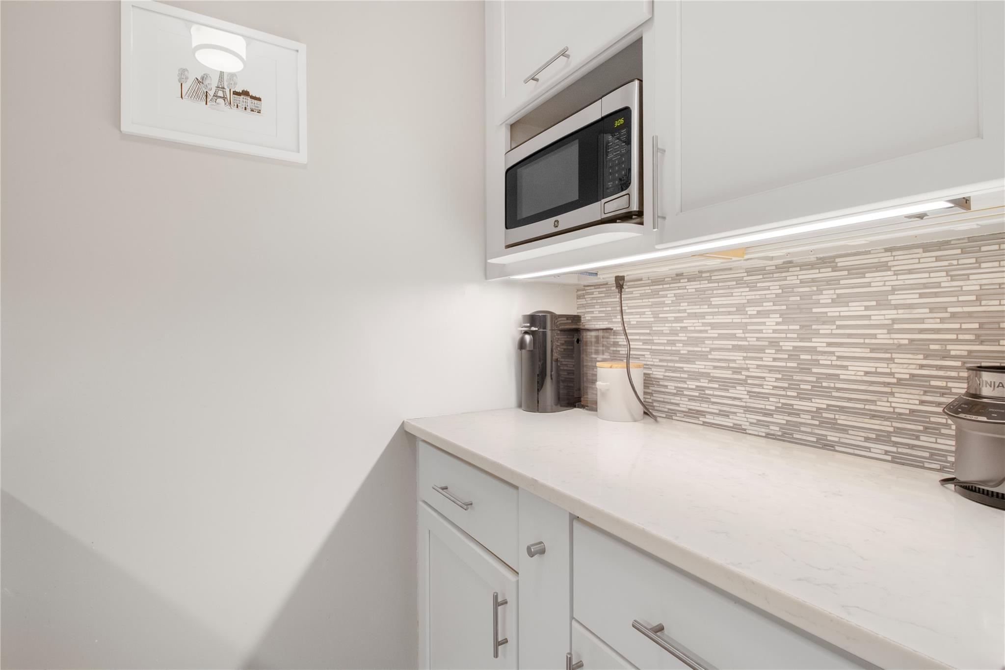 210 E 63rd Street # 10E, New York (Manhattan), NY 10065