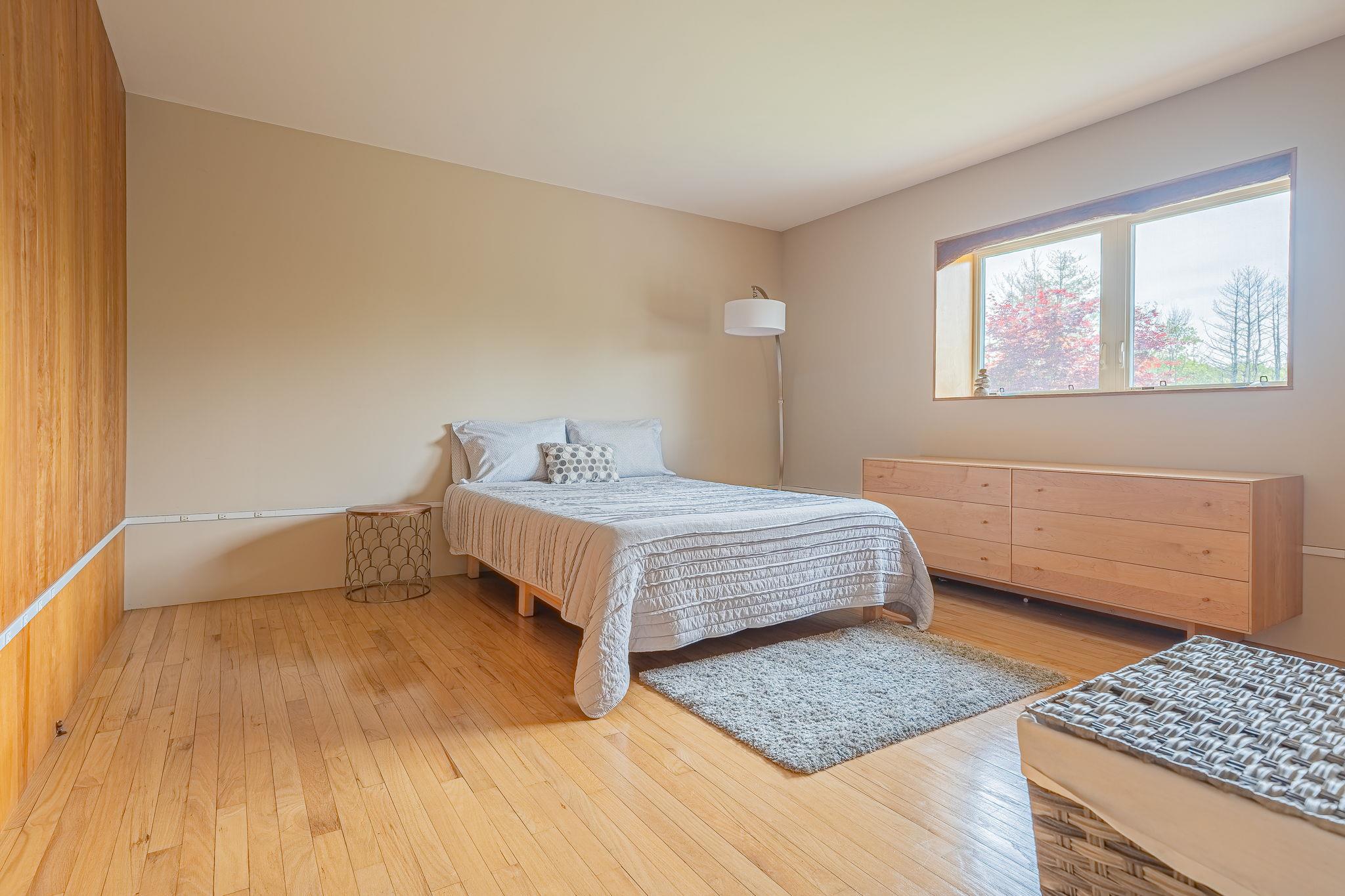 10 Harry Wells Road, Saugerties, NY 12477