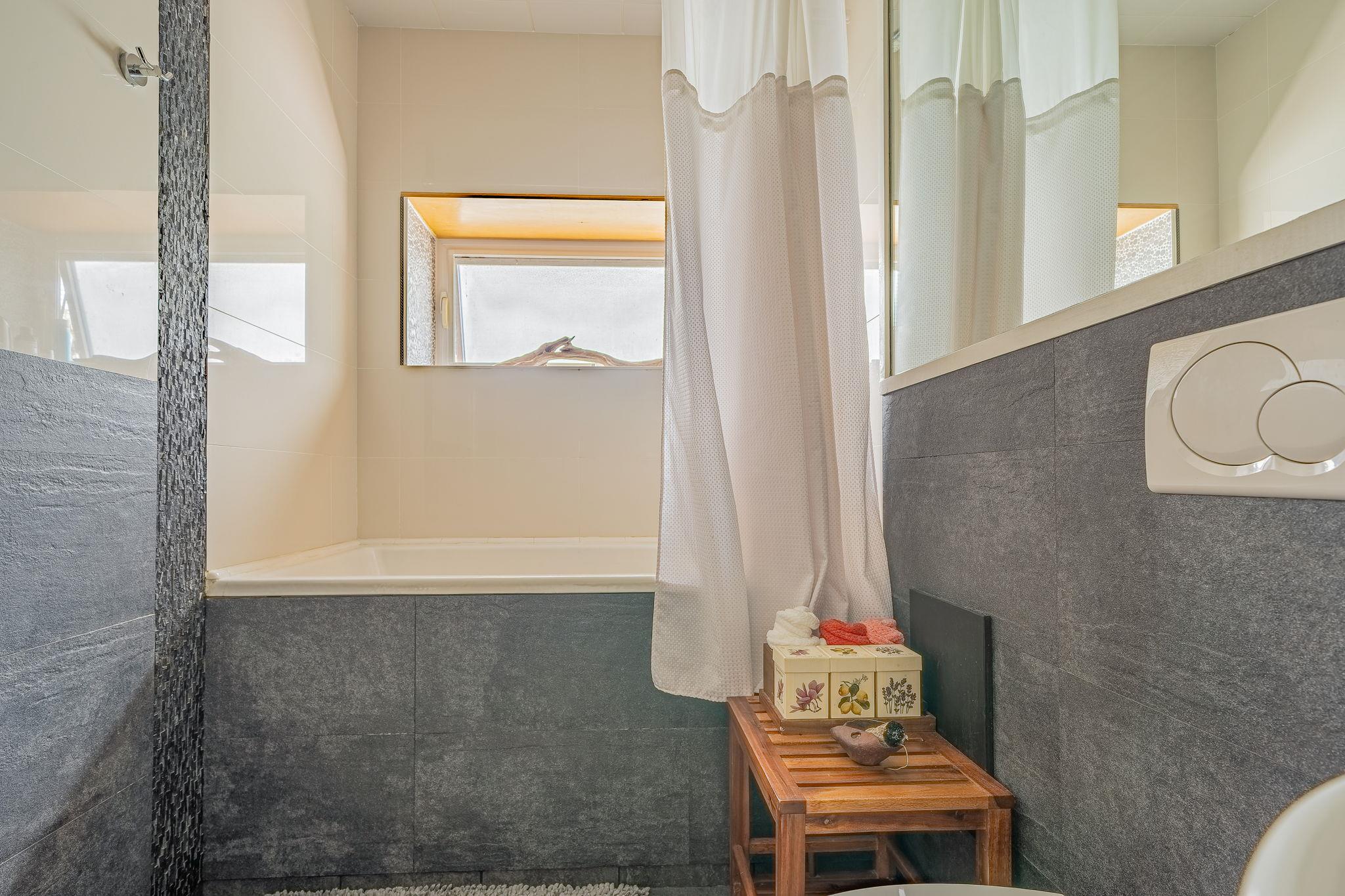 10 Harry Wells Road, Saugerties, NY 12477