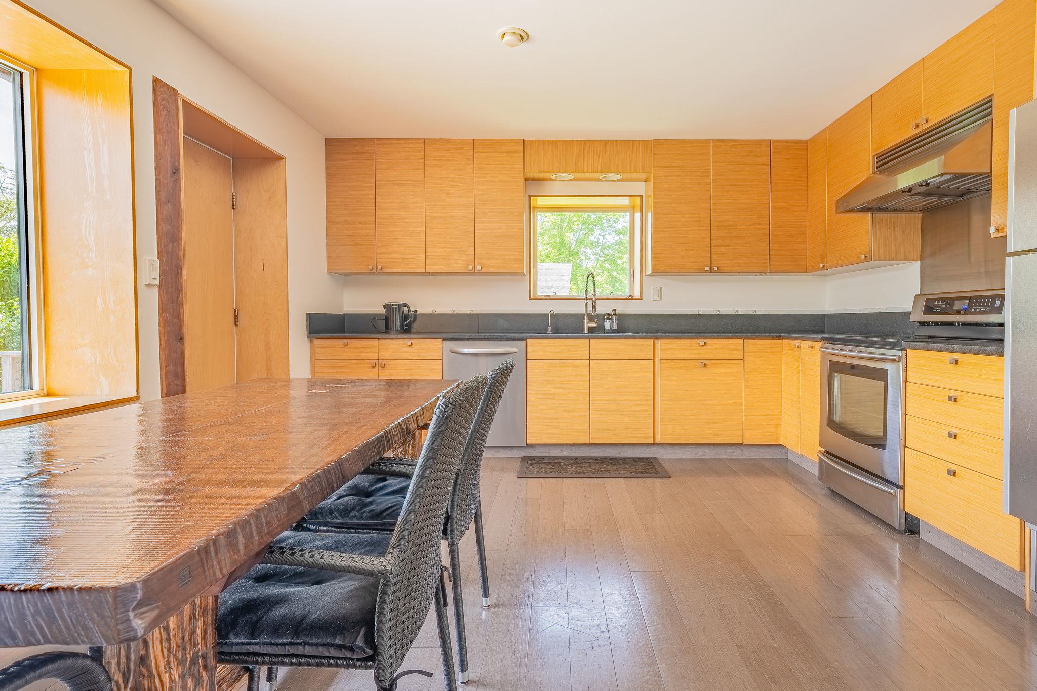 10 Harry Wells Road, Saugerties, NY 12477