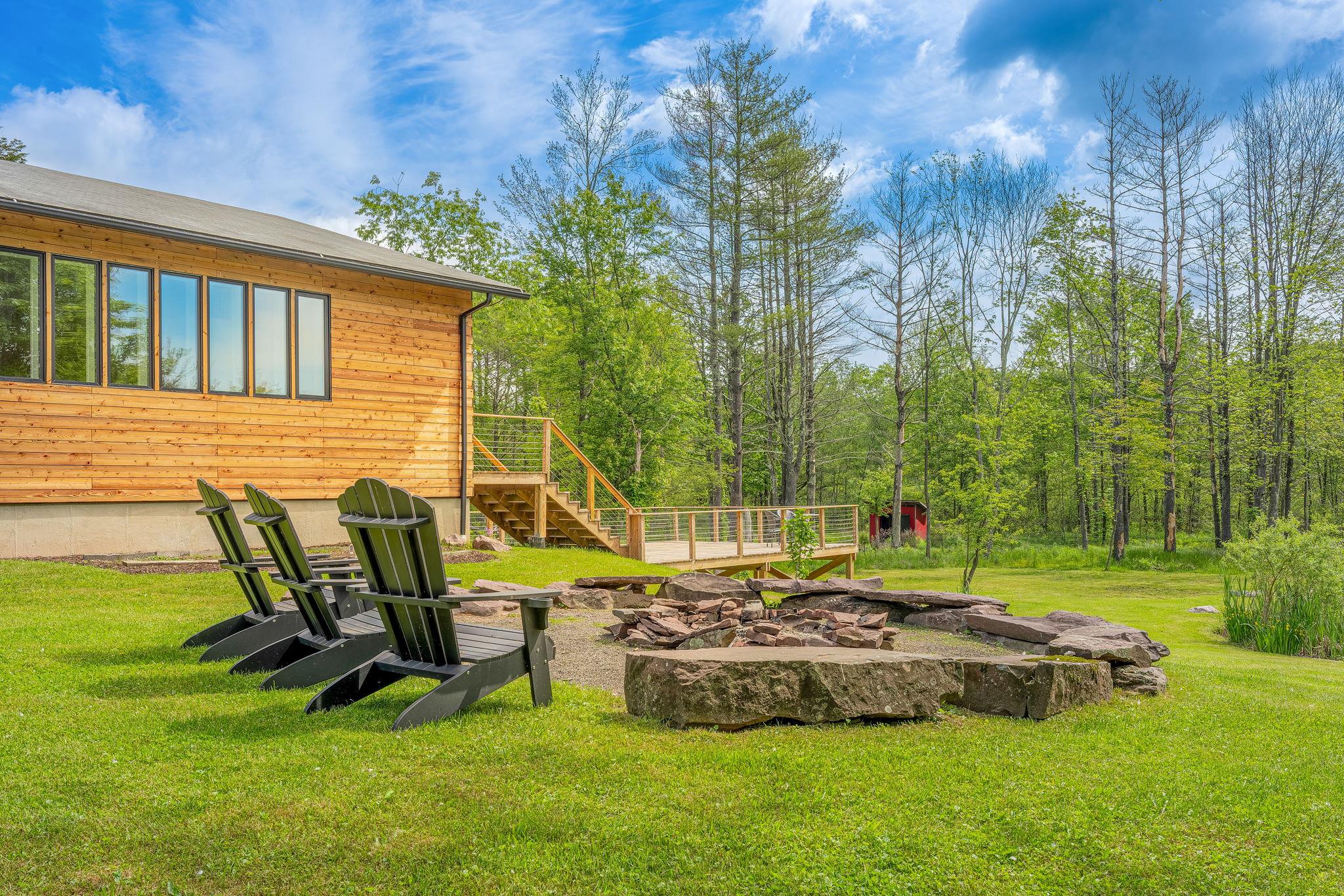 10 Harry Wells Road, Saugerties, NY 12477