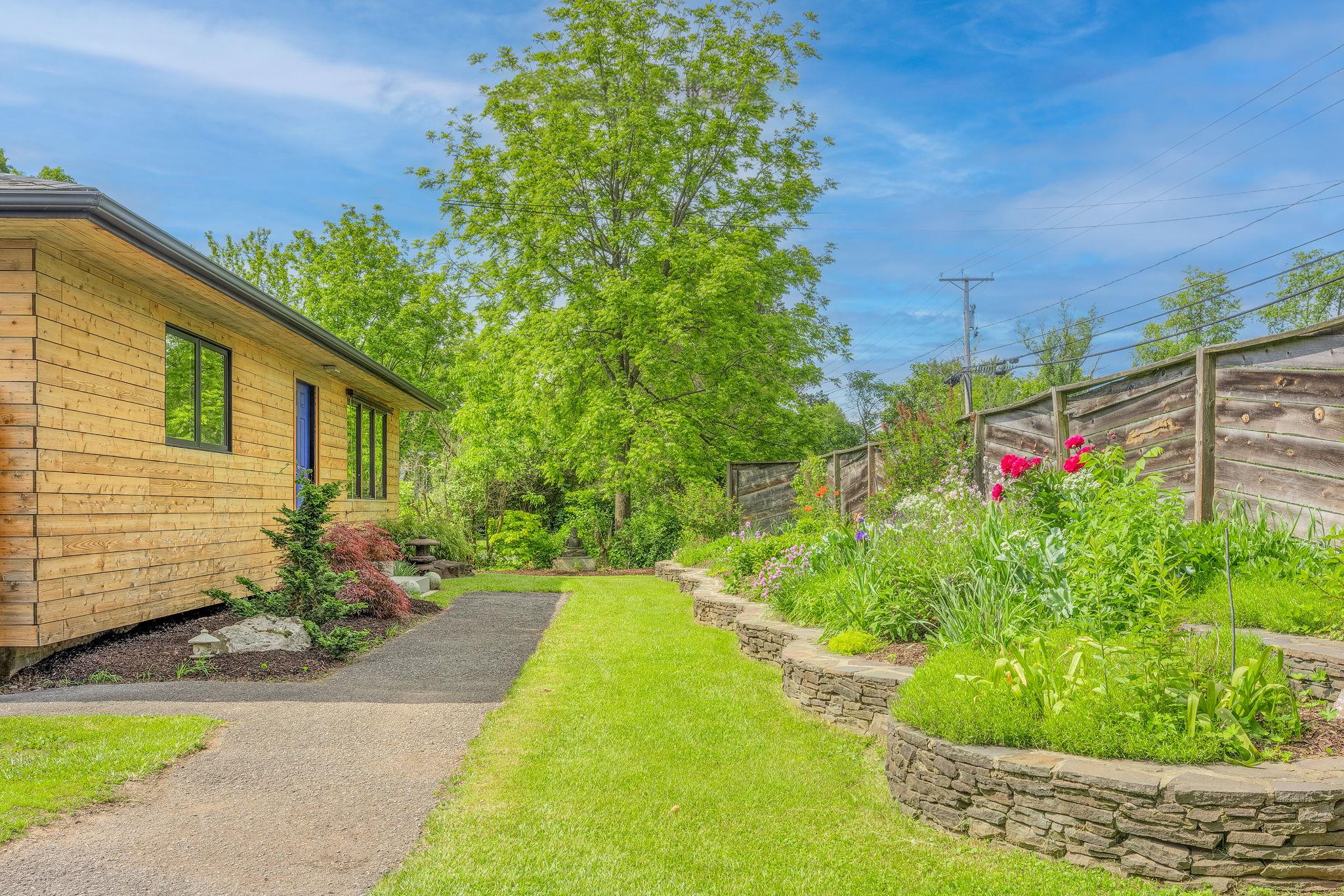 10 Harry Wells Road, Saugerties, NY 12477