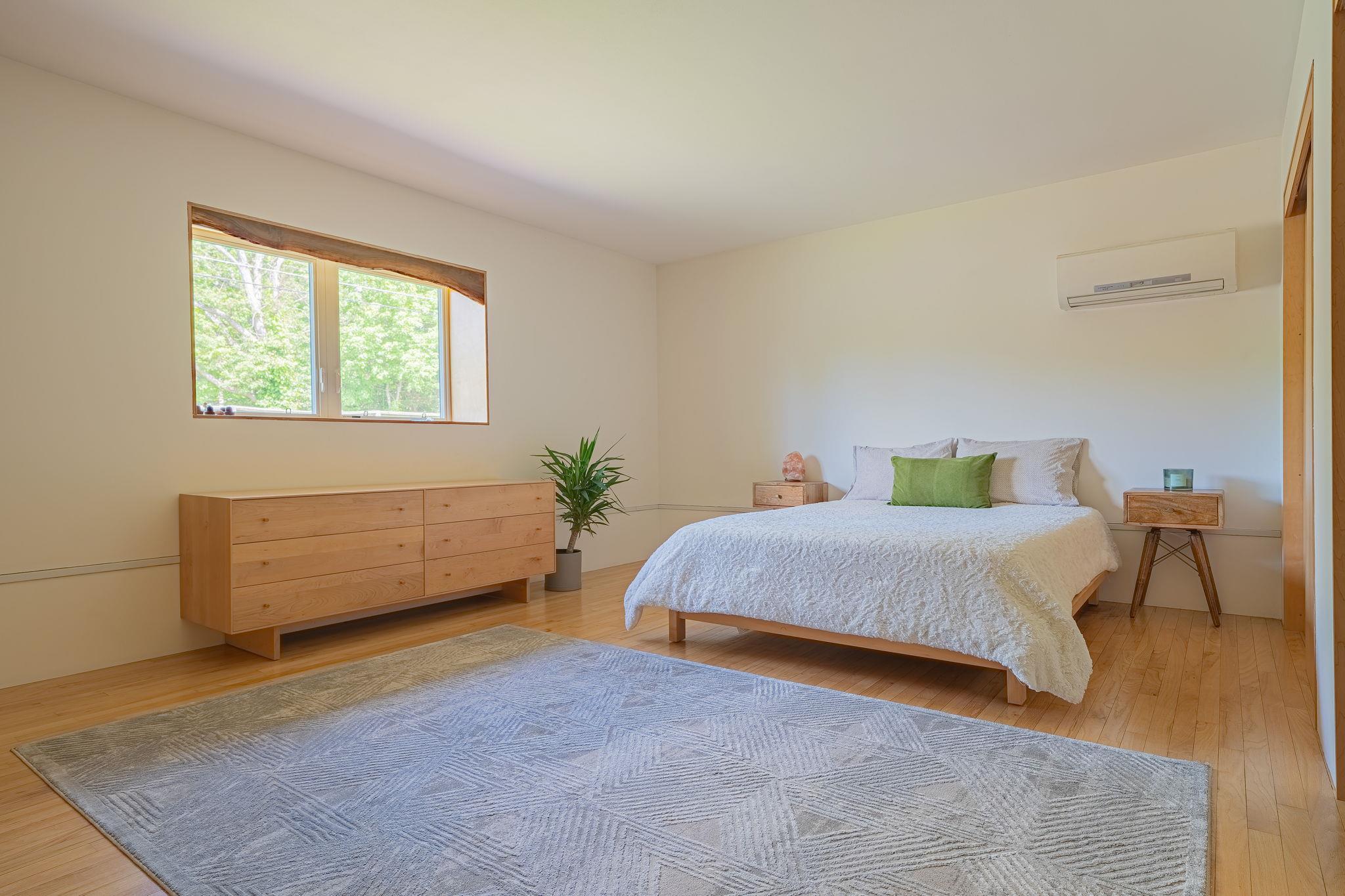 10 Harry Wells Road, Saugerties, NY 12477