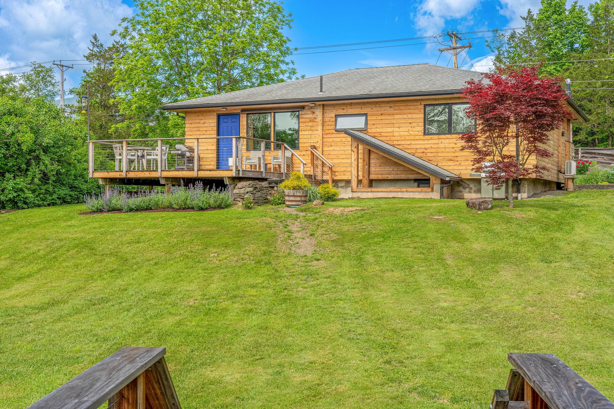 10 Harry Wells Road, Saugerties, NY 12477