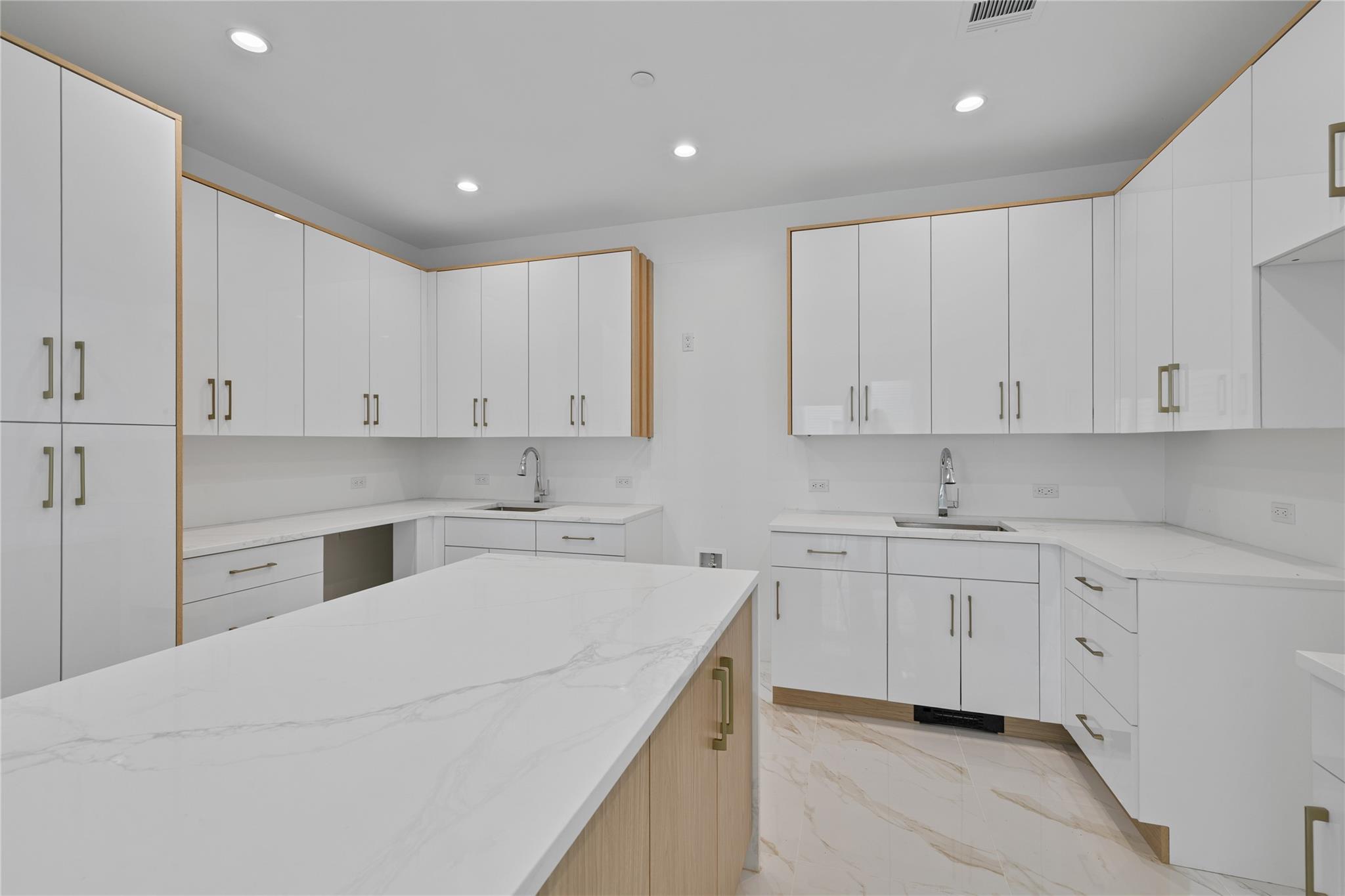 244 Blauvelt Road # 213, Monsey, NY 10952