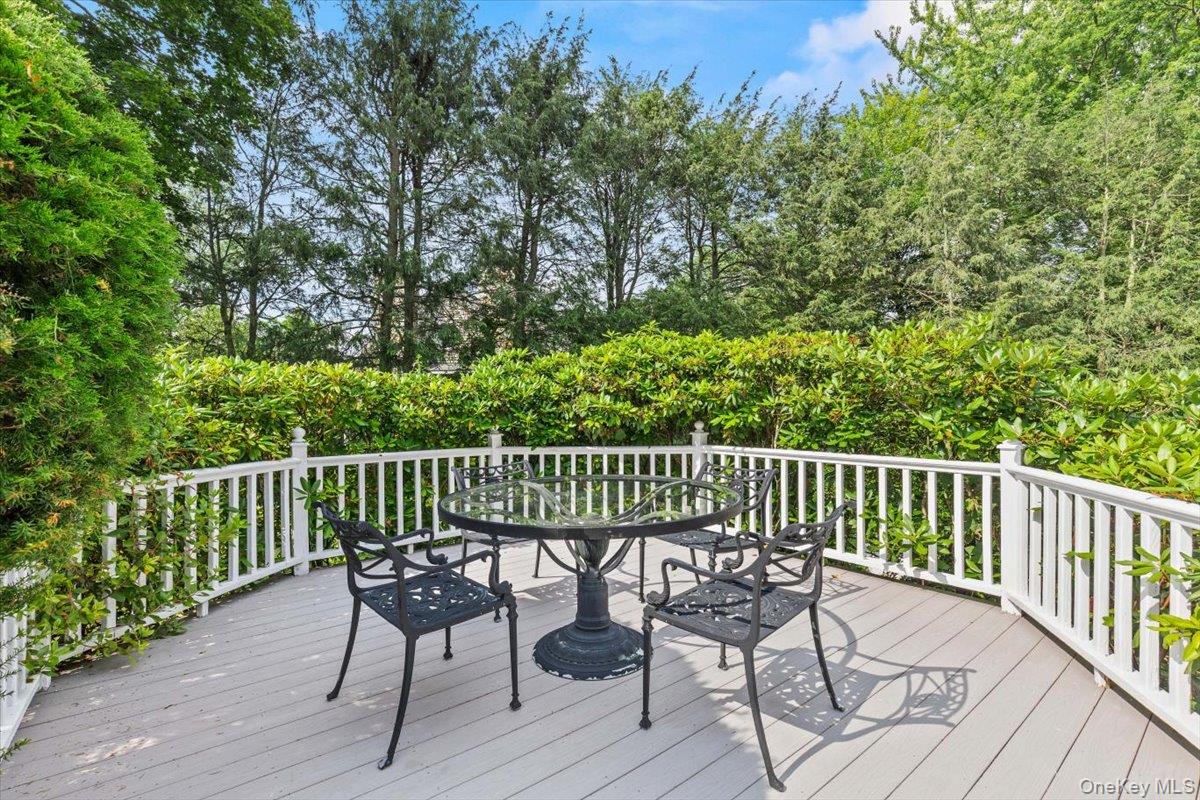 655 North Street, Harrison, NY 10580