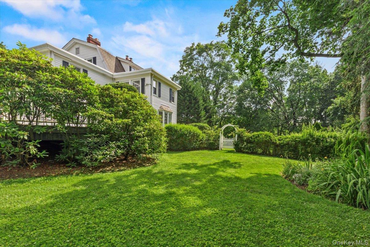 655 North Street, Harrison, NY 10580