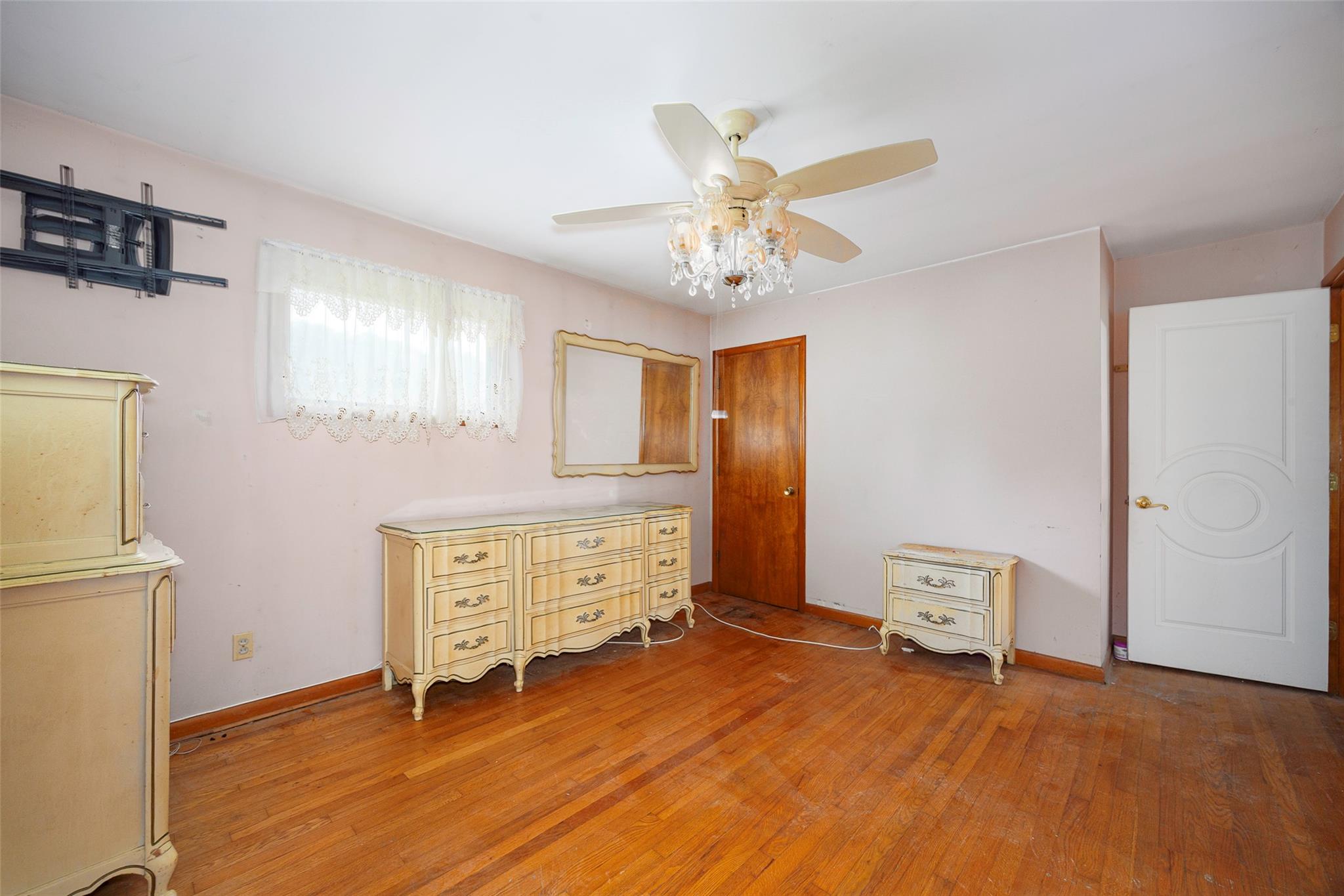 139 Haviland Road, Poughkeepsie, NY 12601