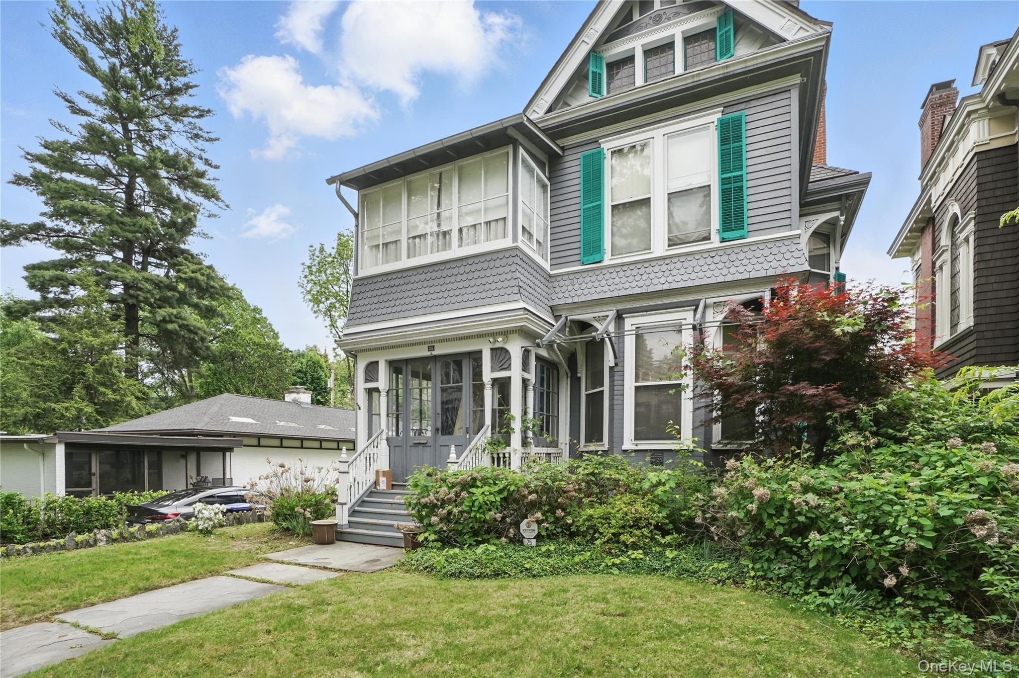 25 Garfield Place, Poughkeepsie, NY 12601