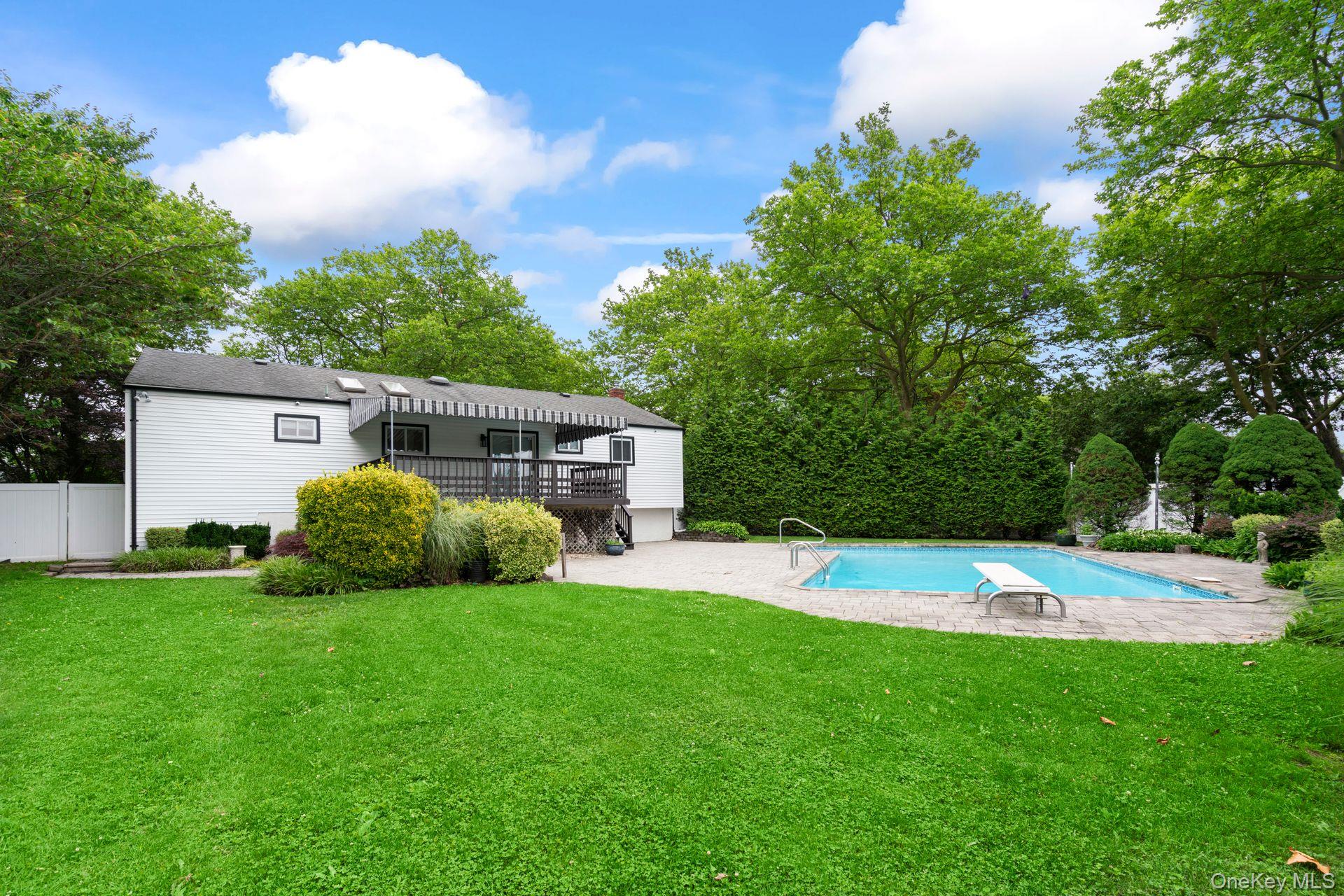 1016 Westminster Avenue, Dix Hills, NY 11746