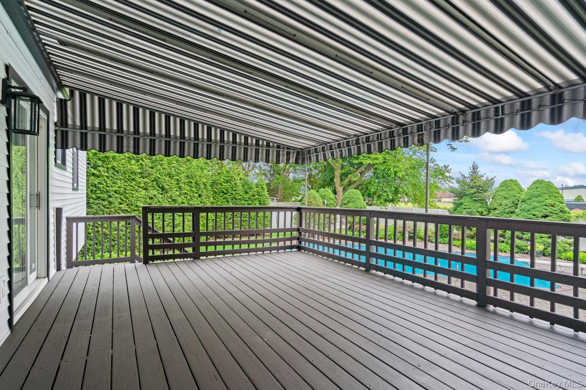 1016 Westminster Avenue, Dix Hills, NY 11746