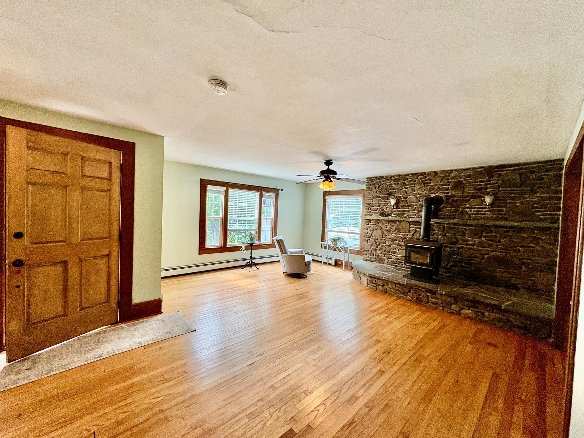 13 Rockland Road, Roscoe, NY 12776