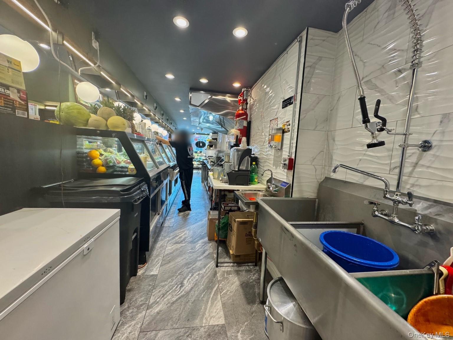 322 Union Avenue, Brooklyn, NY 11211