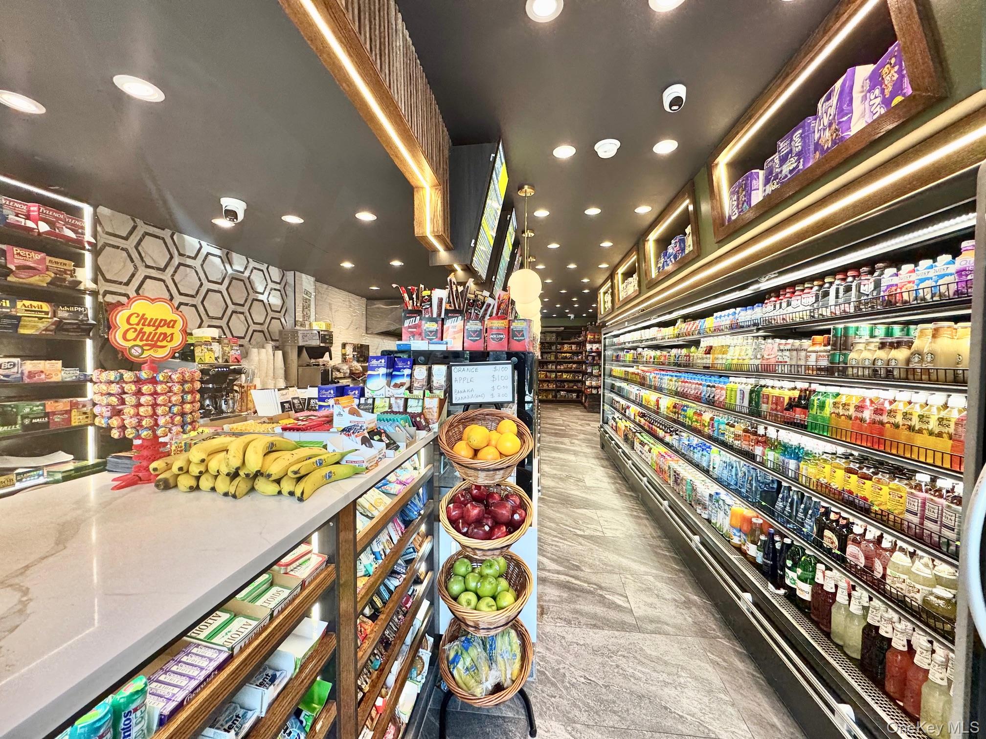 322 Union Avenue, Brooklyn, NY 11211