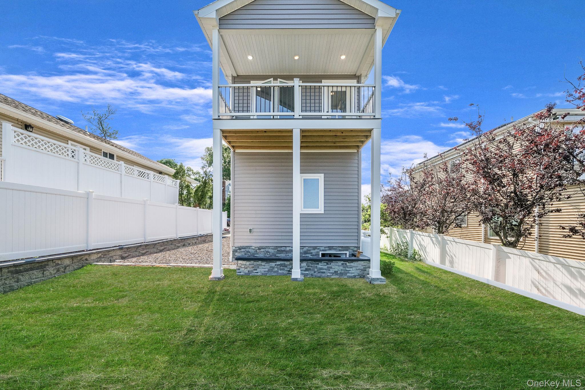 119 Whittier Drive, Kings Park, NY 11754