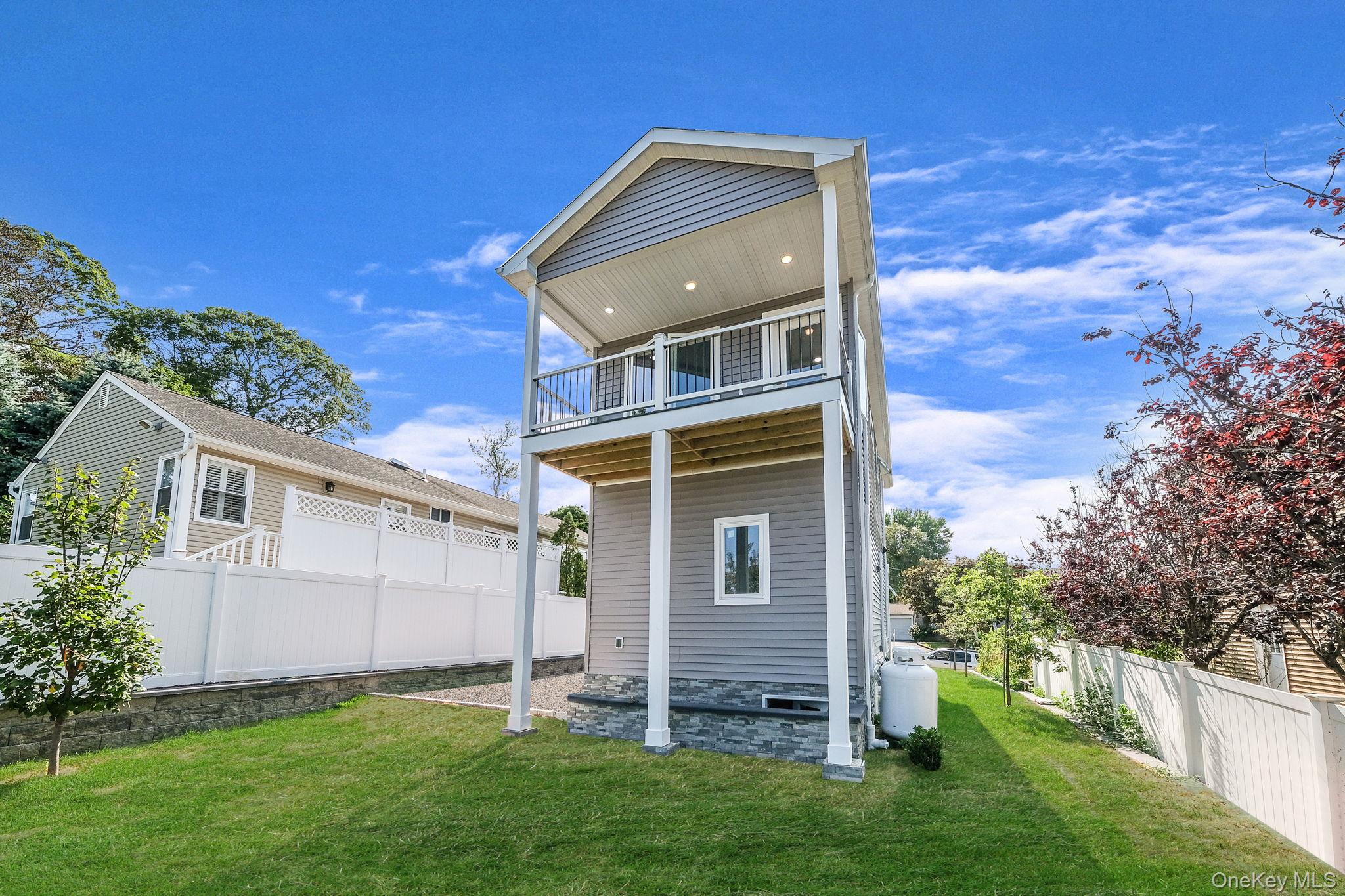 119 Whittier Drive, Kings Park, NY 11754