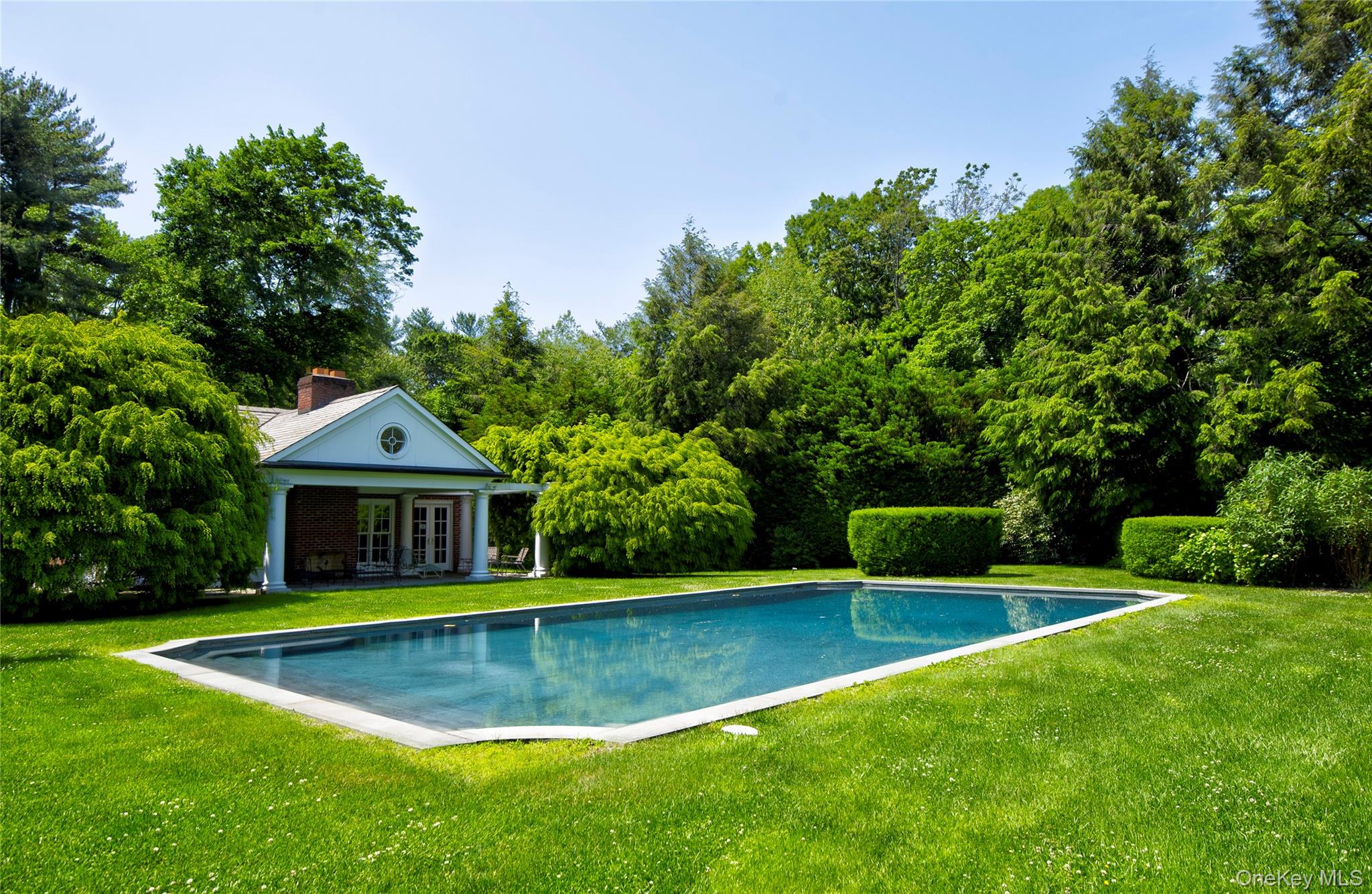 9 Meadow Spring Lane, Glen Cove, NY 11542