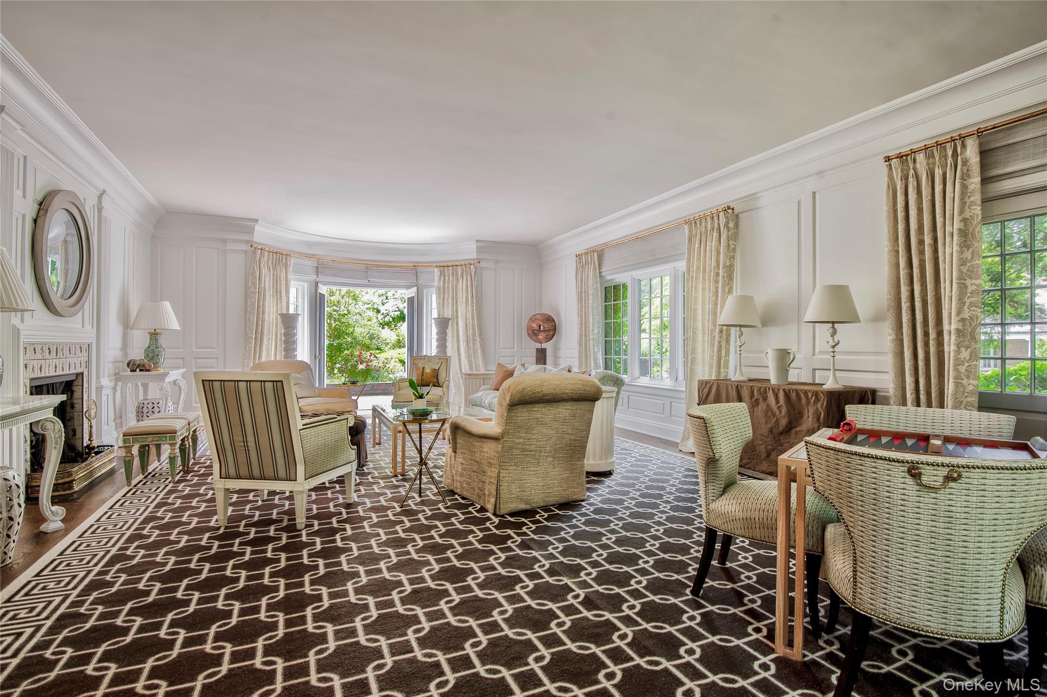 9 Meadow Spring Lane, Glen Cove, NY 11542