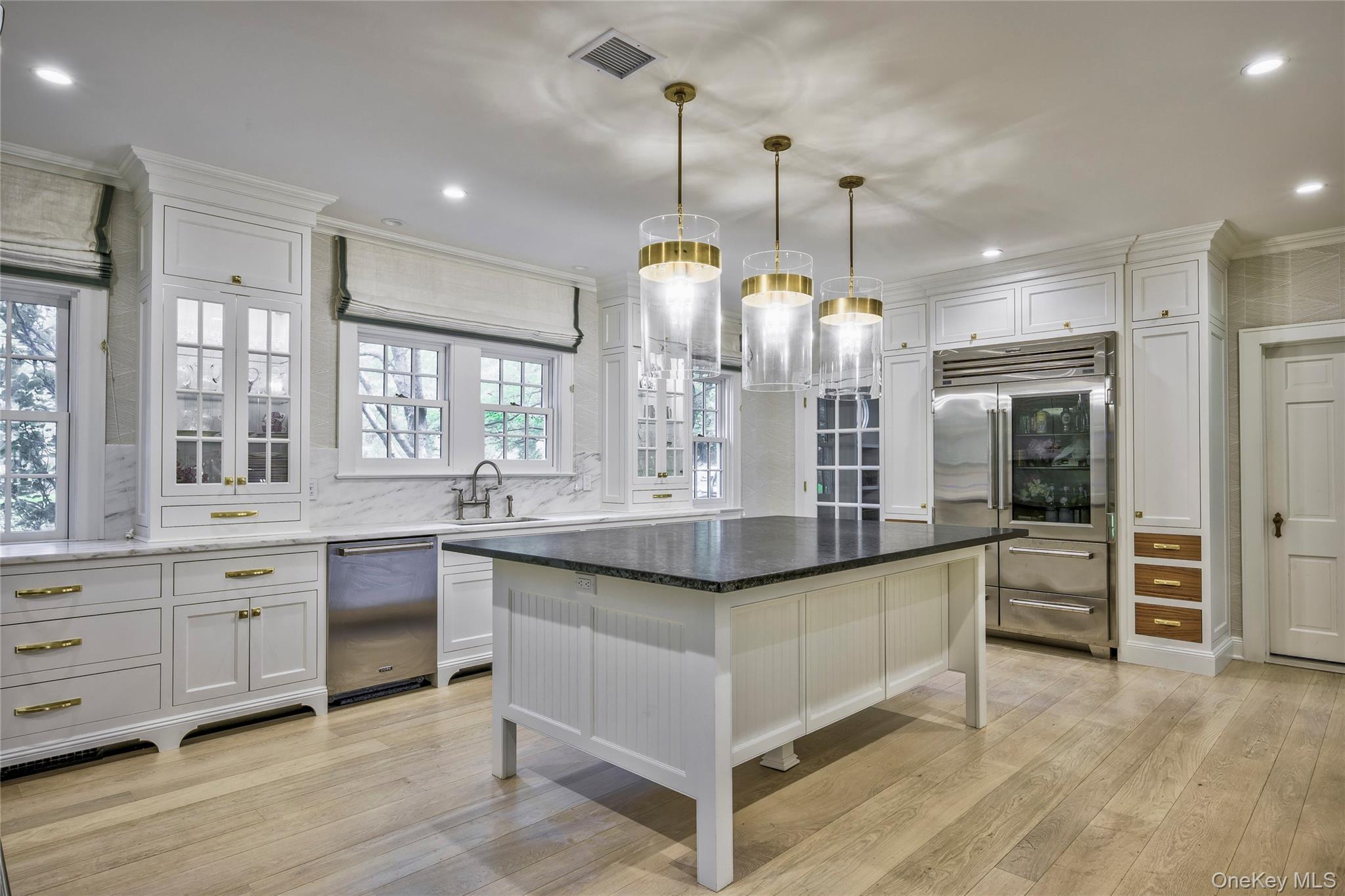 9 Meadow Spring Lane, Glen Cove, NY 11542