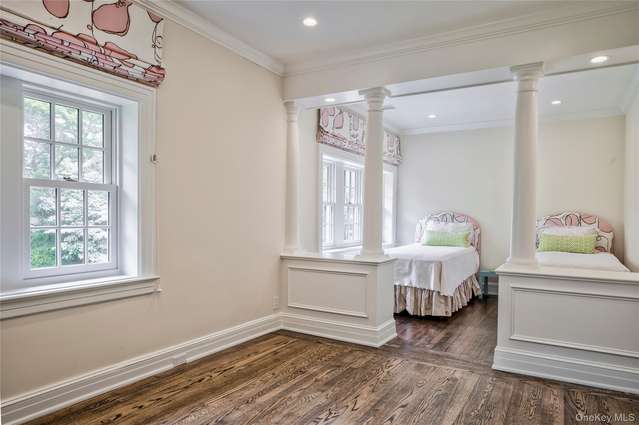 9 Meadow Spring Lane, Glen Cove, NY 11542