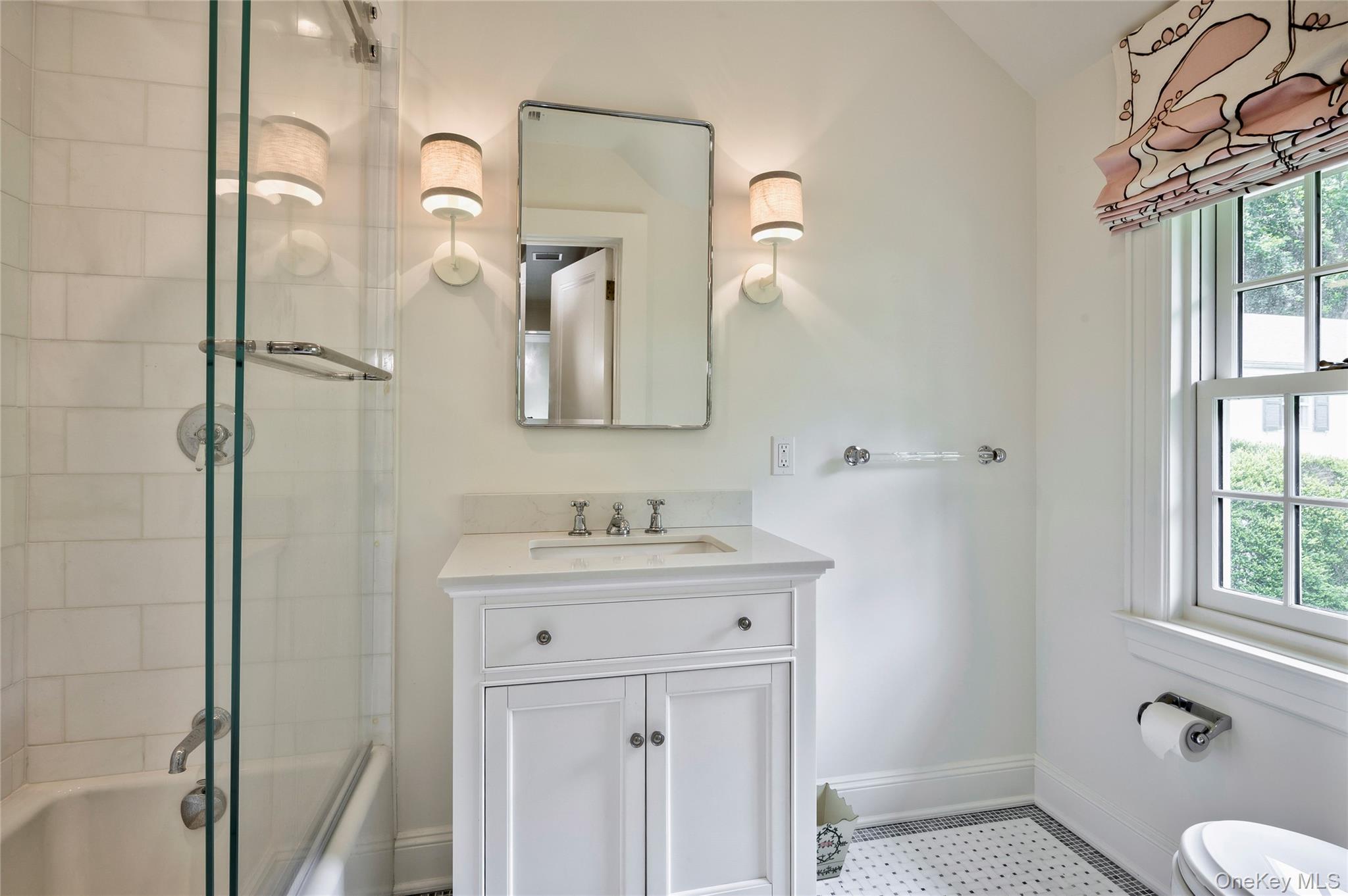 9 Meadow Spring Lane, Glen Cove, NY 11542