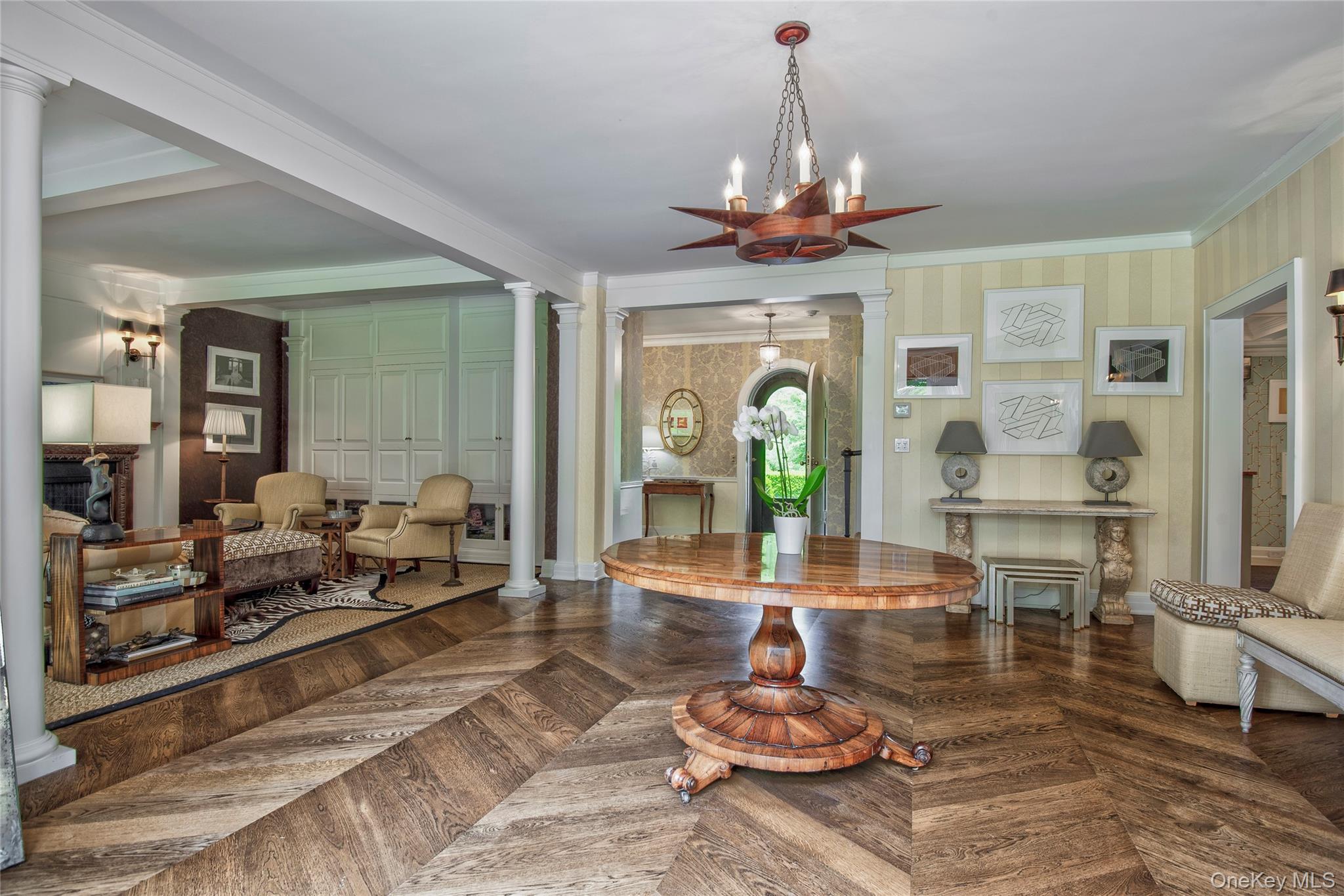 9 Meadow Spring Lane, Glen Cove, NY 11542