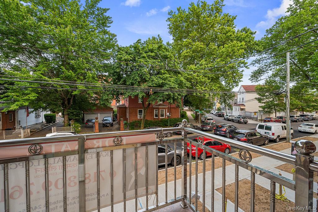 10605 49th Avenue, Corona, NY 11368