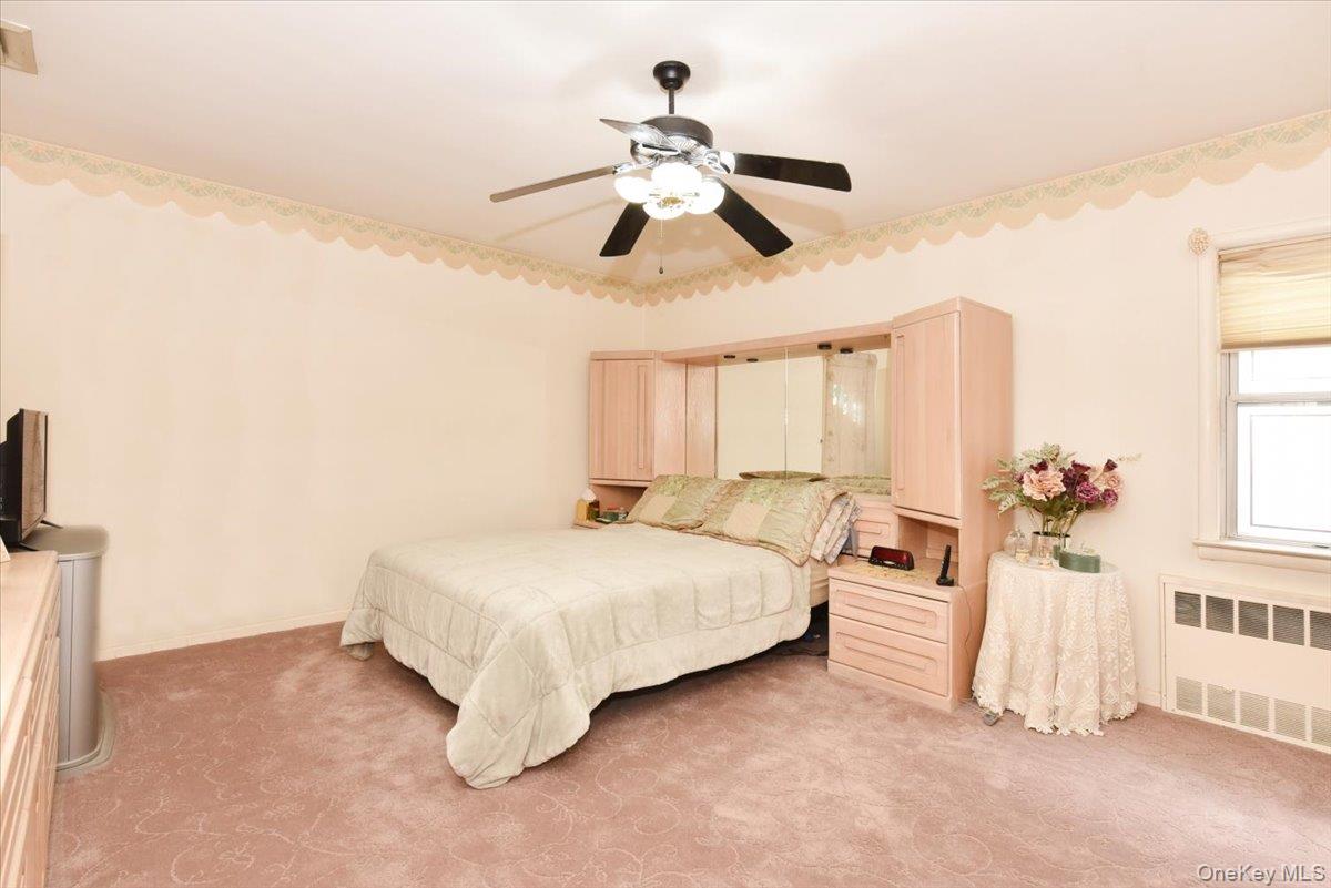 8519 212th Street, Hollis Hills, NY 11427