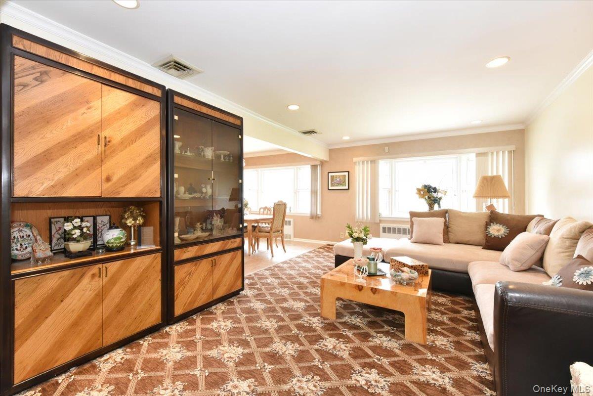 8519 212th Street, Hollis Hills, NY 11427