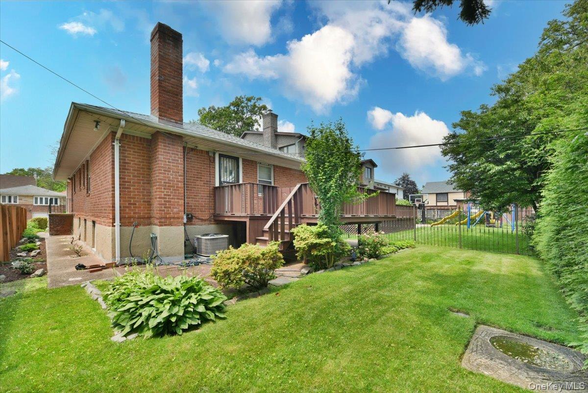 8519 212th Street, Hollis Hills, NY 11427