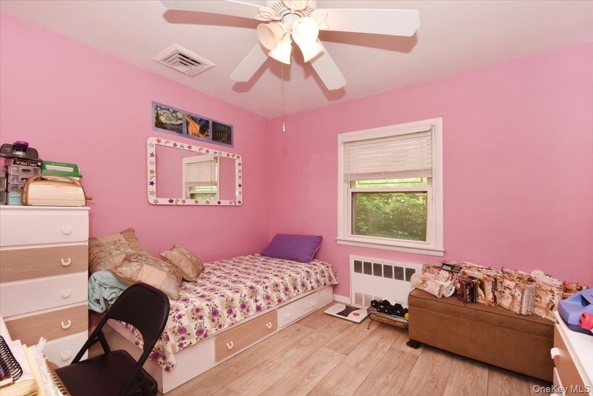 8519 212th Street, Hollis Hills, NY 11427