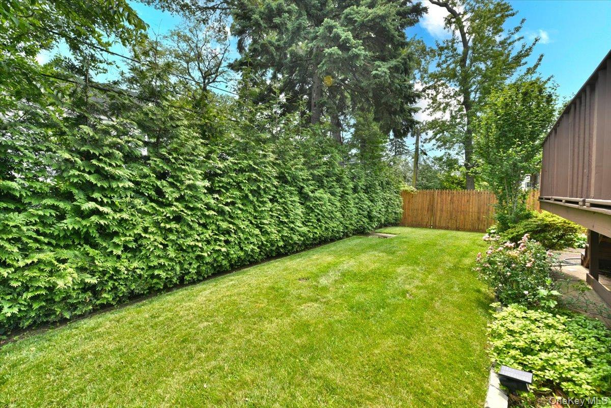 8519 212th Street, Hollis Hills, NY 11427