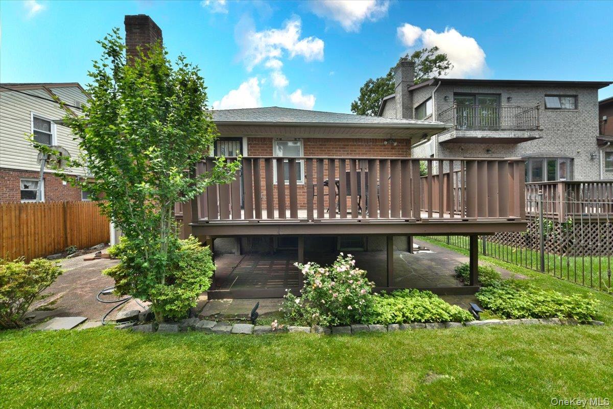 8519 212th Street, Hollis Hills, NY 11427