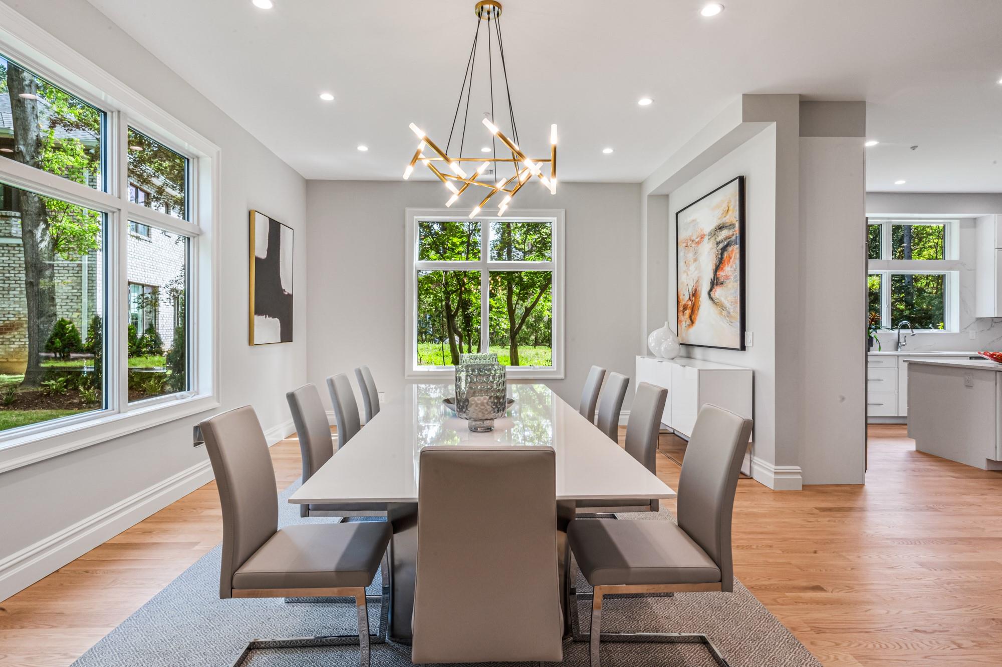 199E W Shore Road, Great Neck, NY 11024